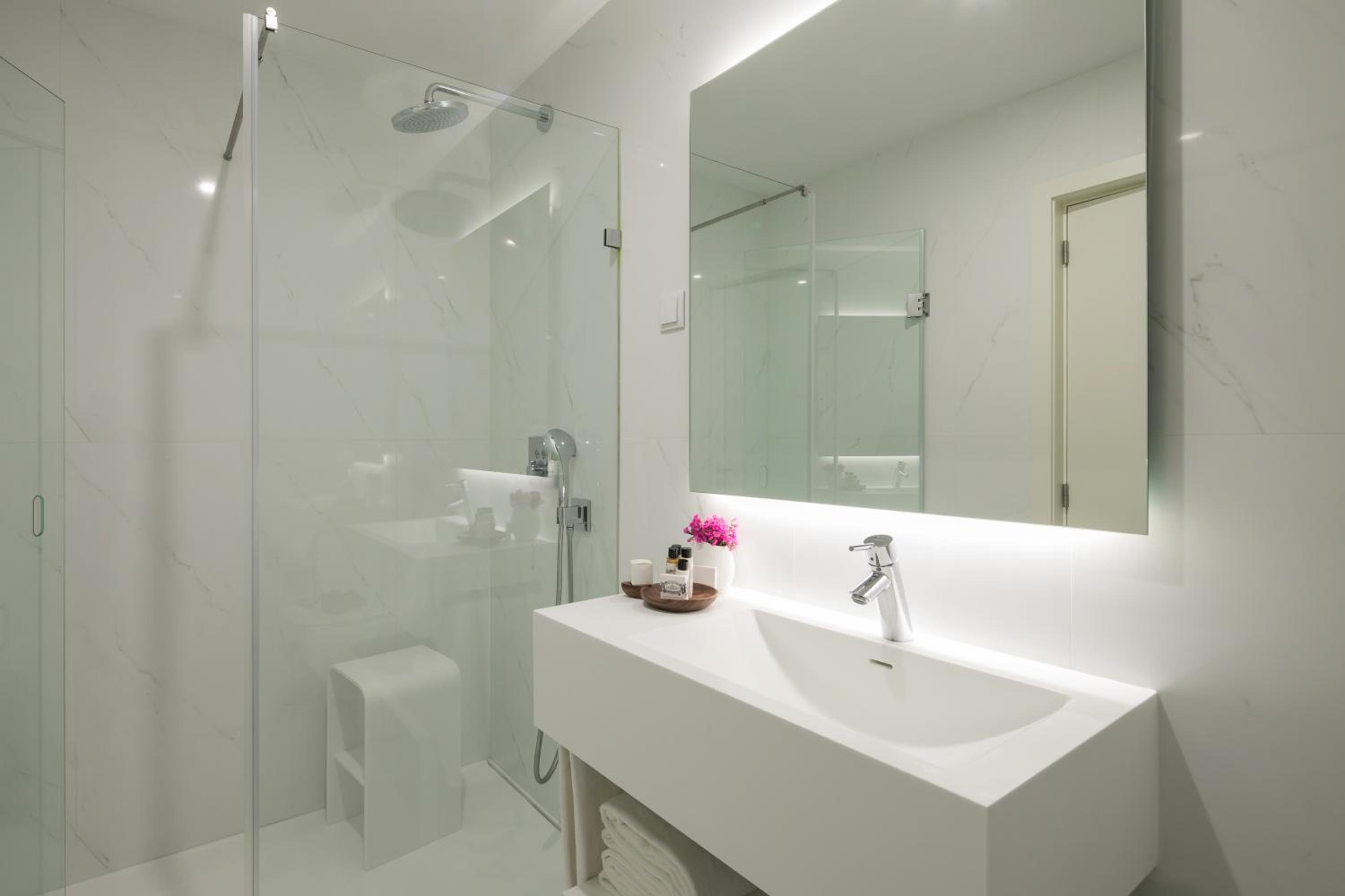 Junior Suite with Terrace - Photo 3