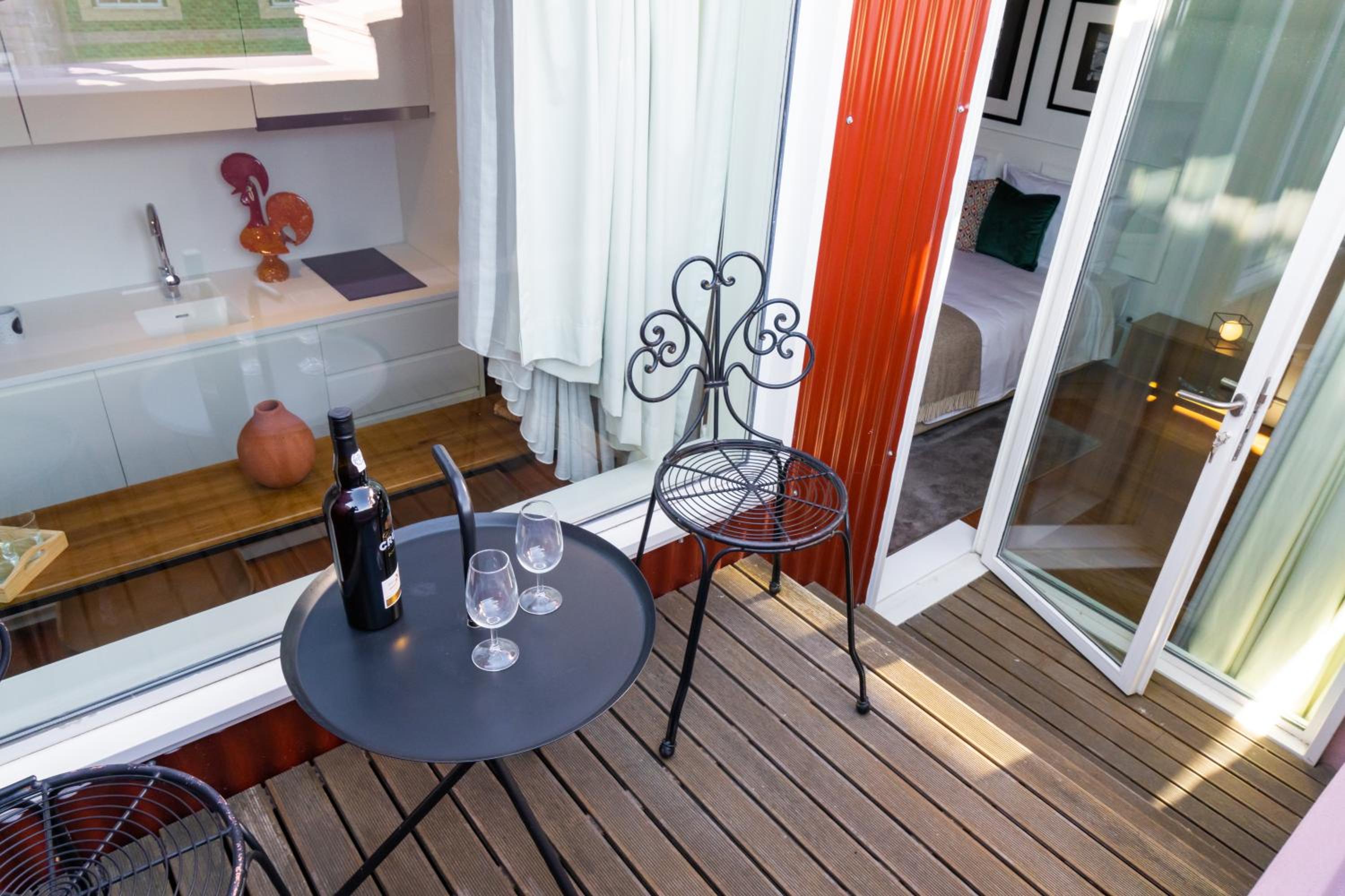 Junior Suite with Terrace - Photo 8