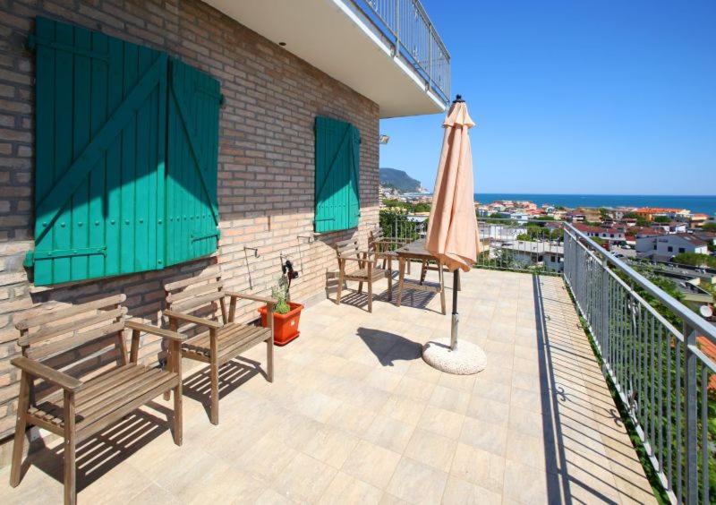Apartment with Sea View photo 1