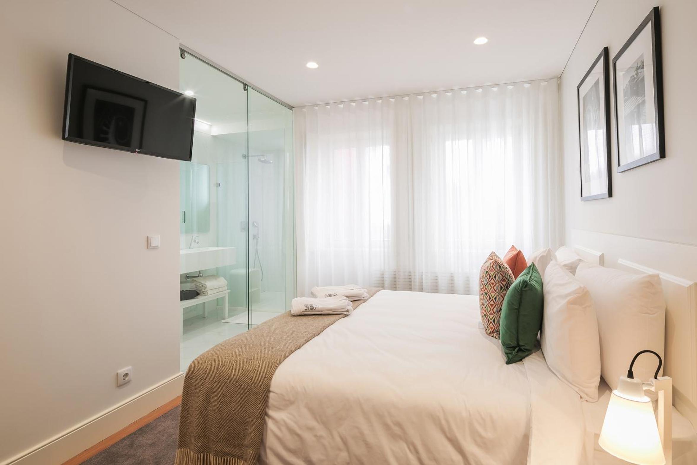 Double or Twin Room - Photo 11