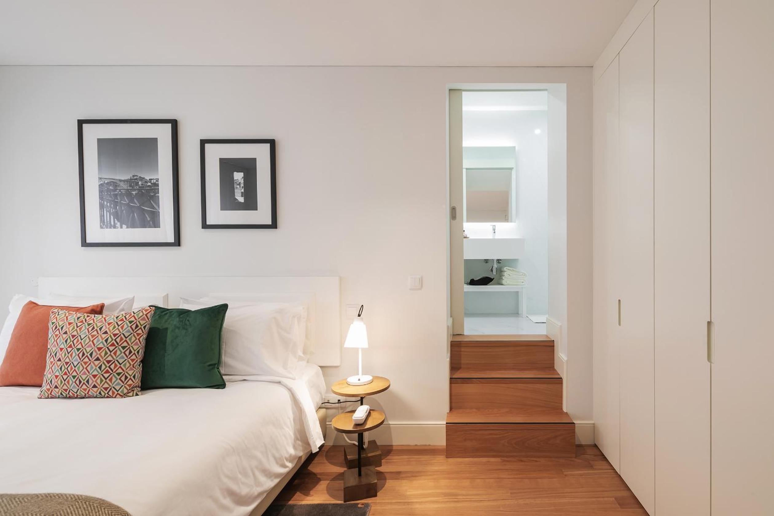 Double or Twin Room - Photo 9