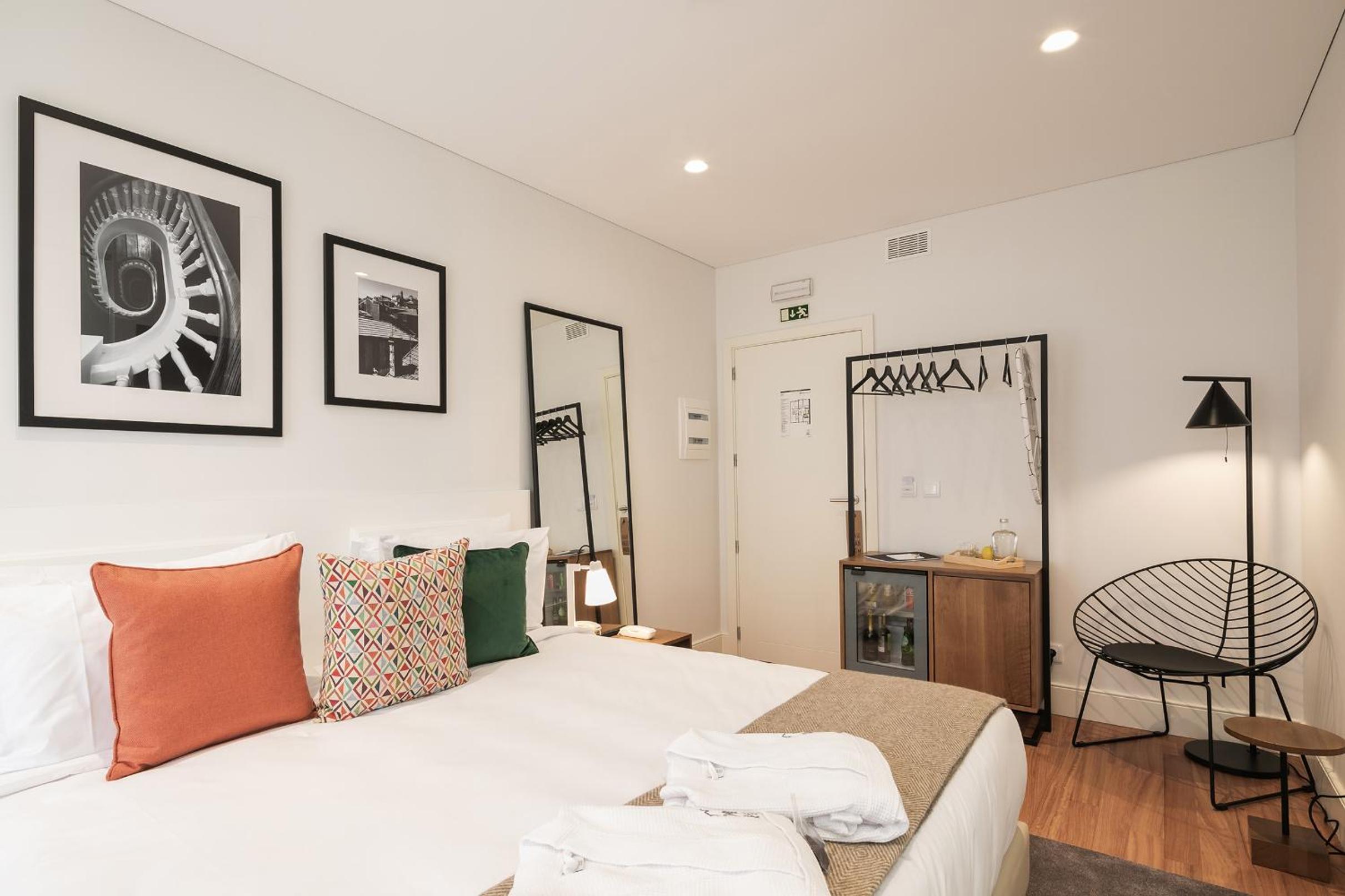 Double or Twin Room - Photo 7