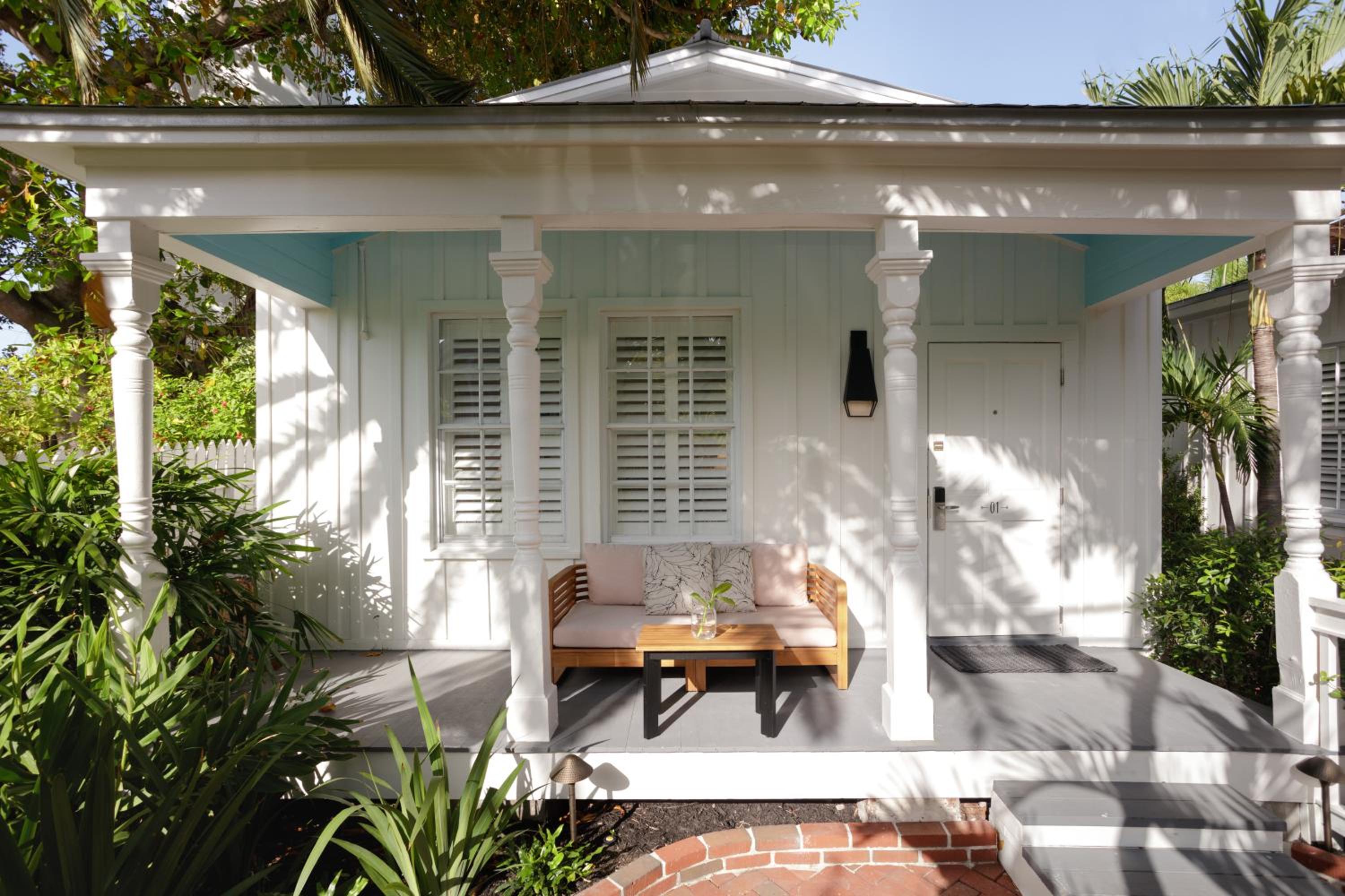 Essential Queen Room With Two Queen Beds And Patio