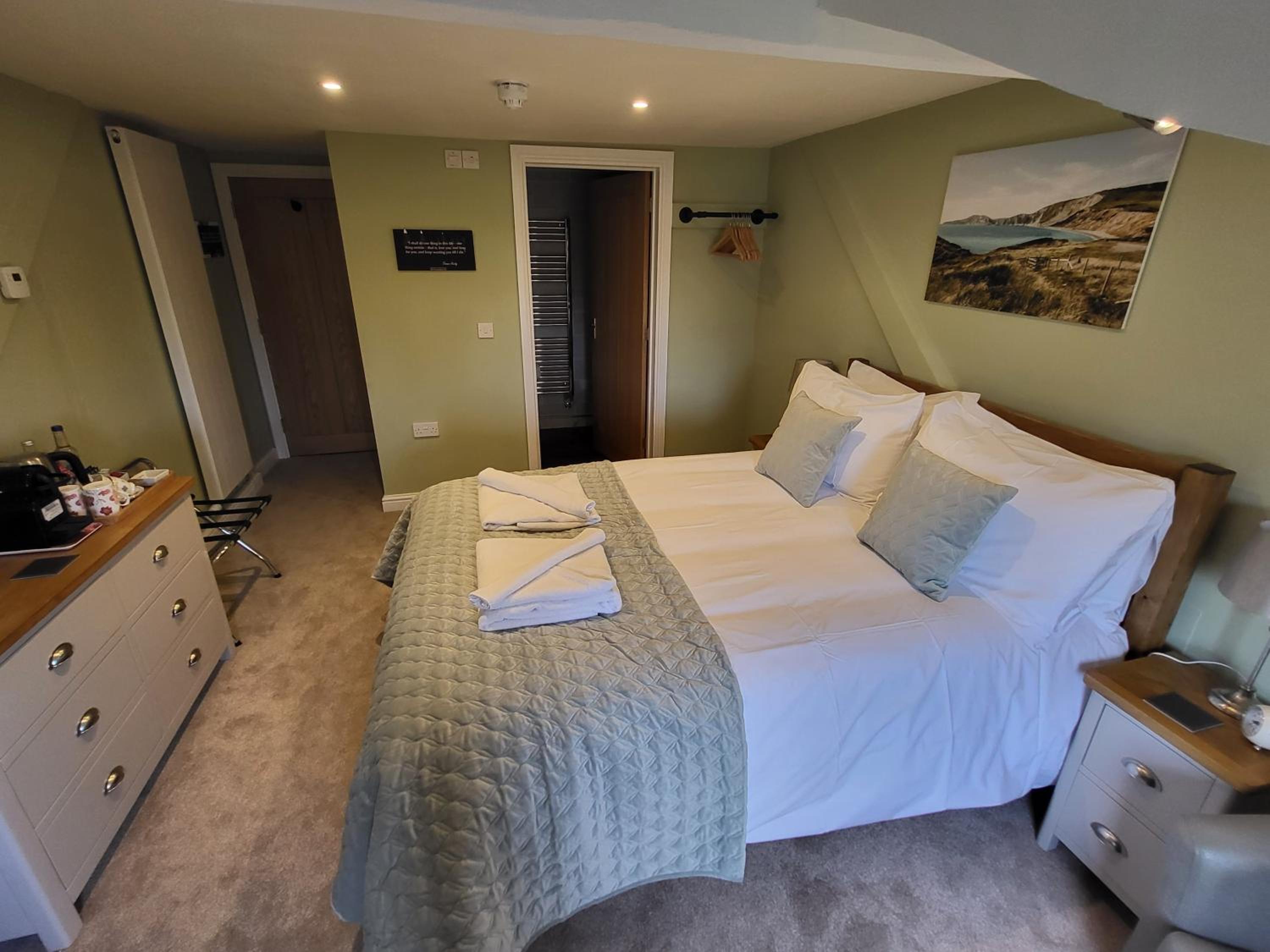 Deluxe Double Room with Shower photo 2