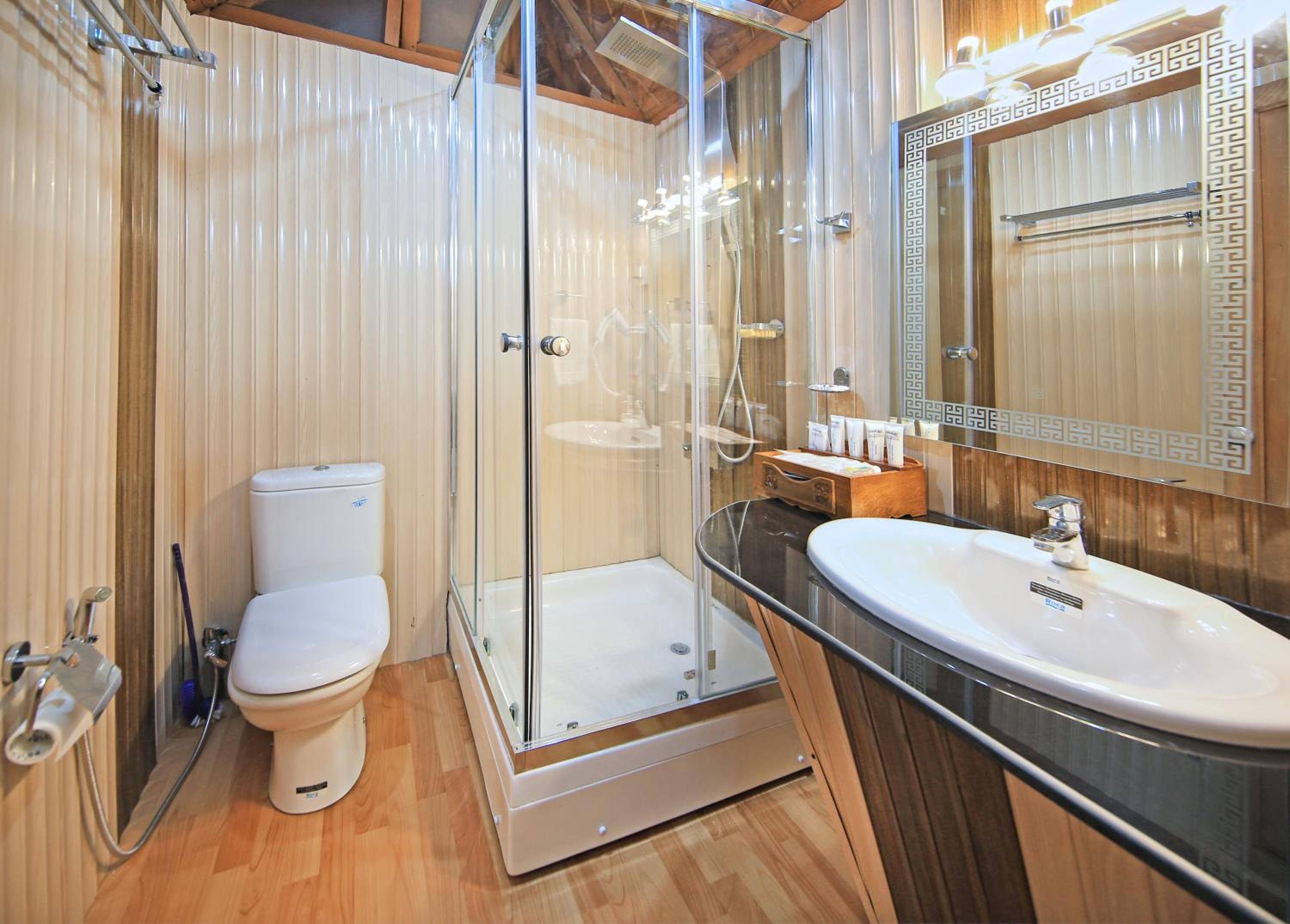Suite with Lake View photo 3