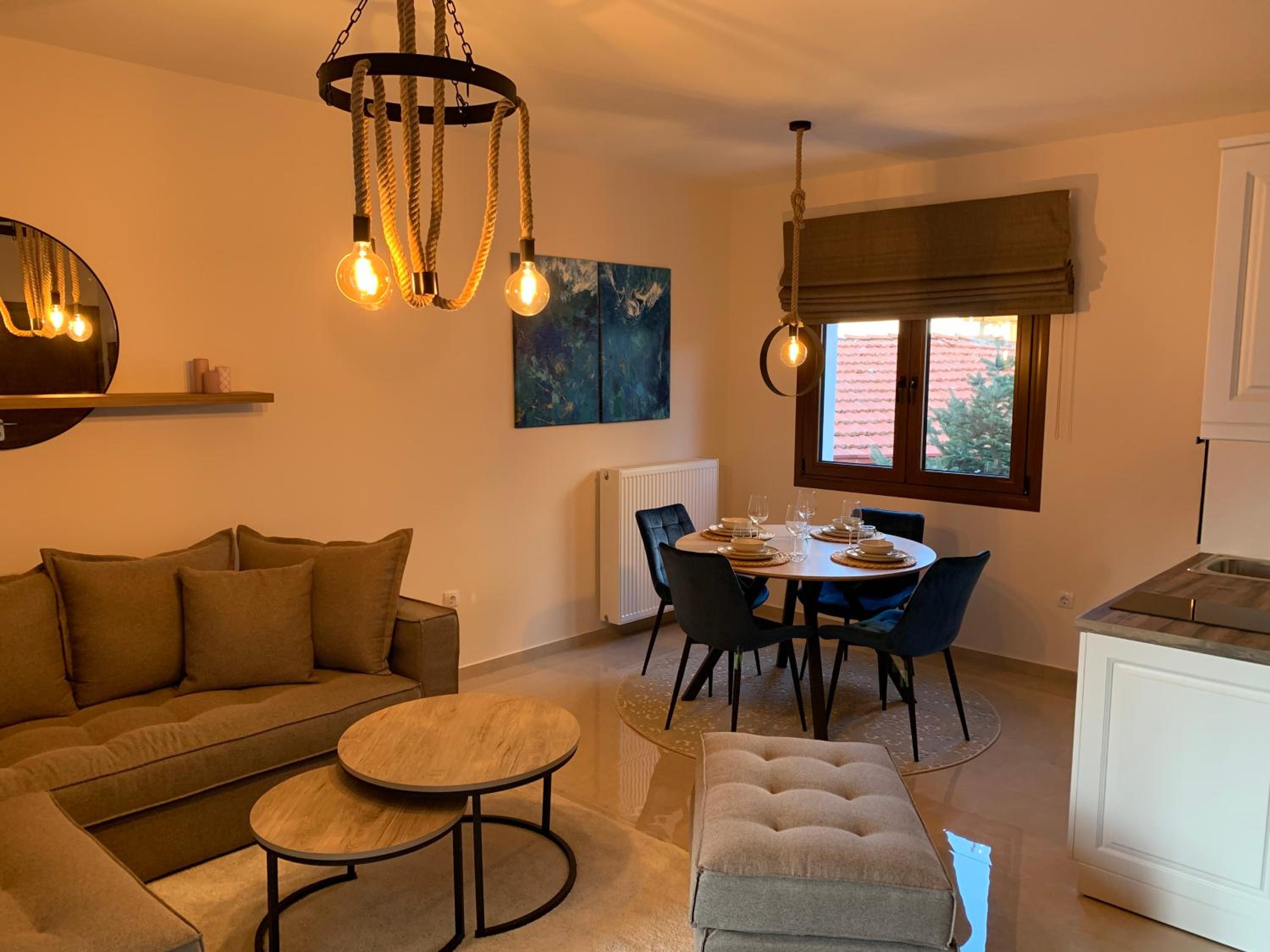 One-Bedroom Apartment - Photo 13