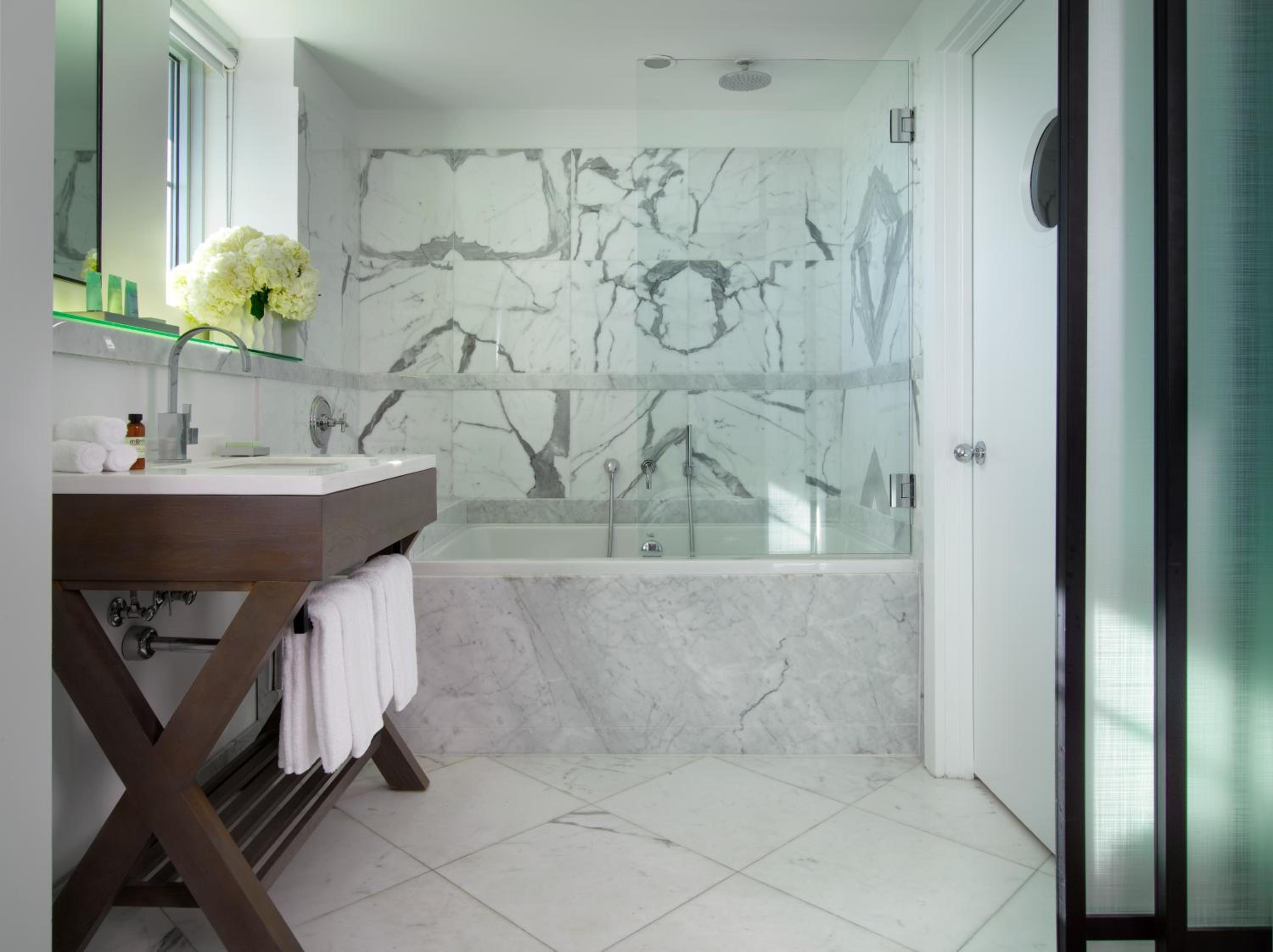 Superior King Room - Photo 2