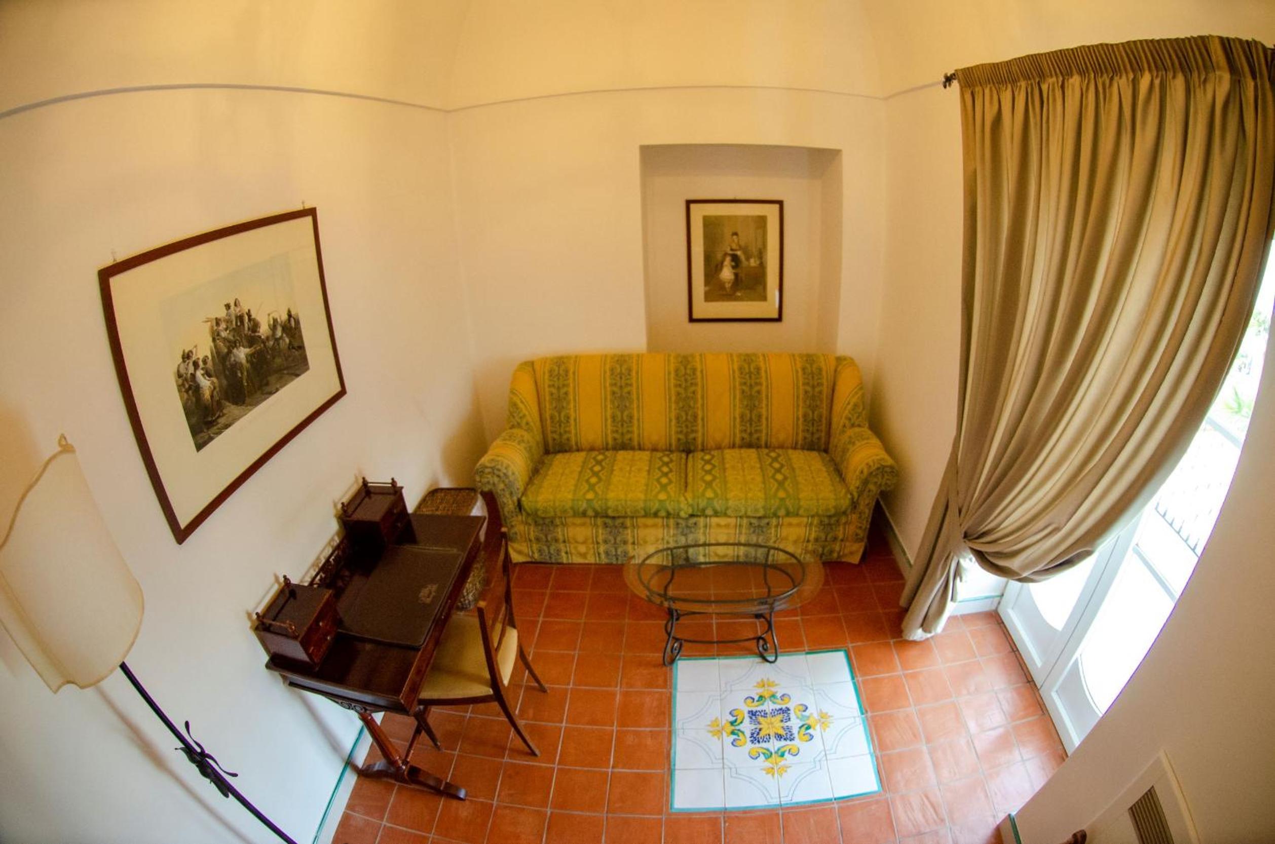 Junior Suite with Sea View - Photo 7