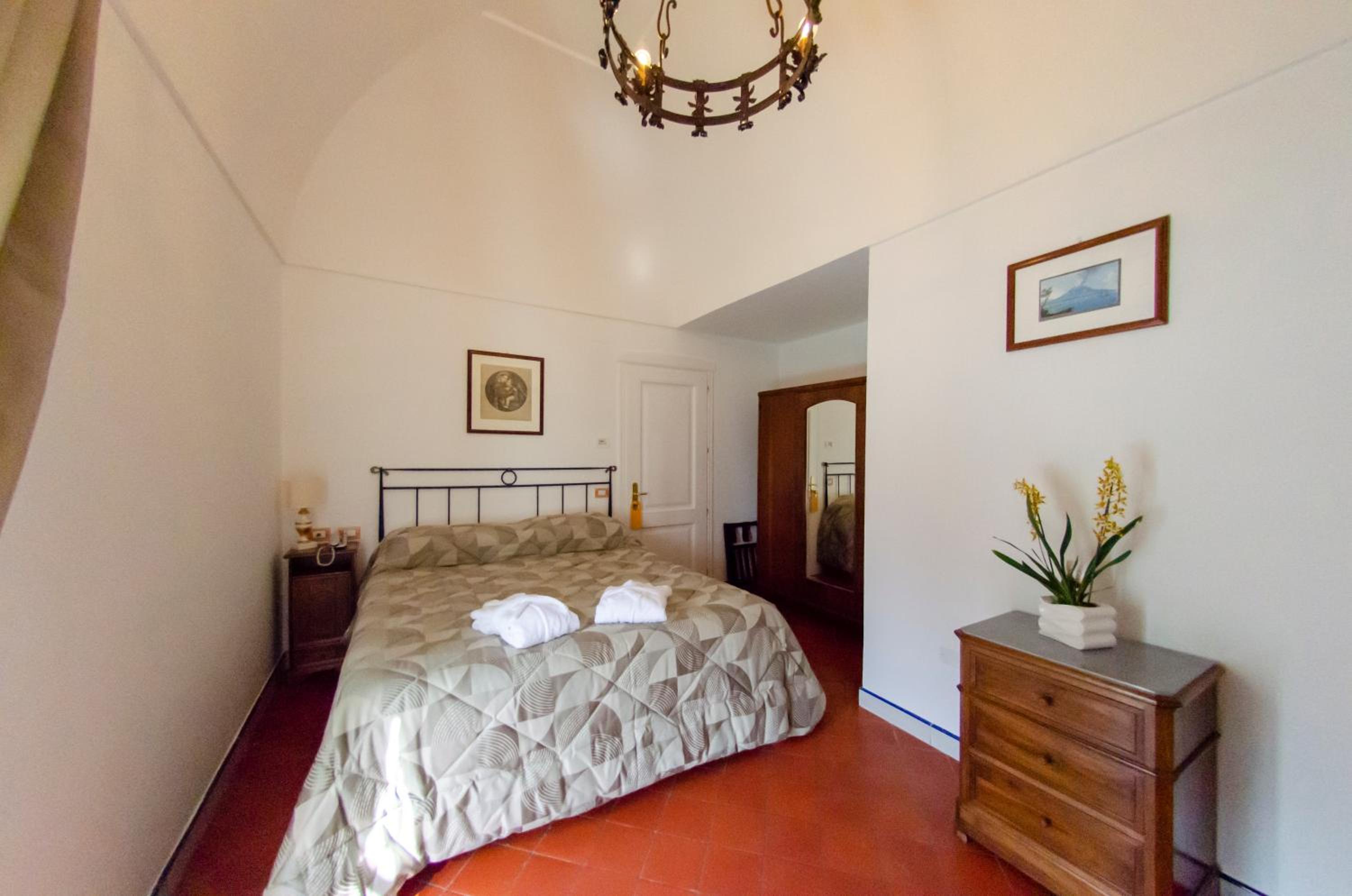 Double Room - Photo 4