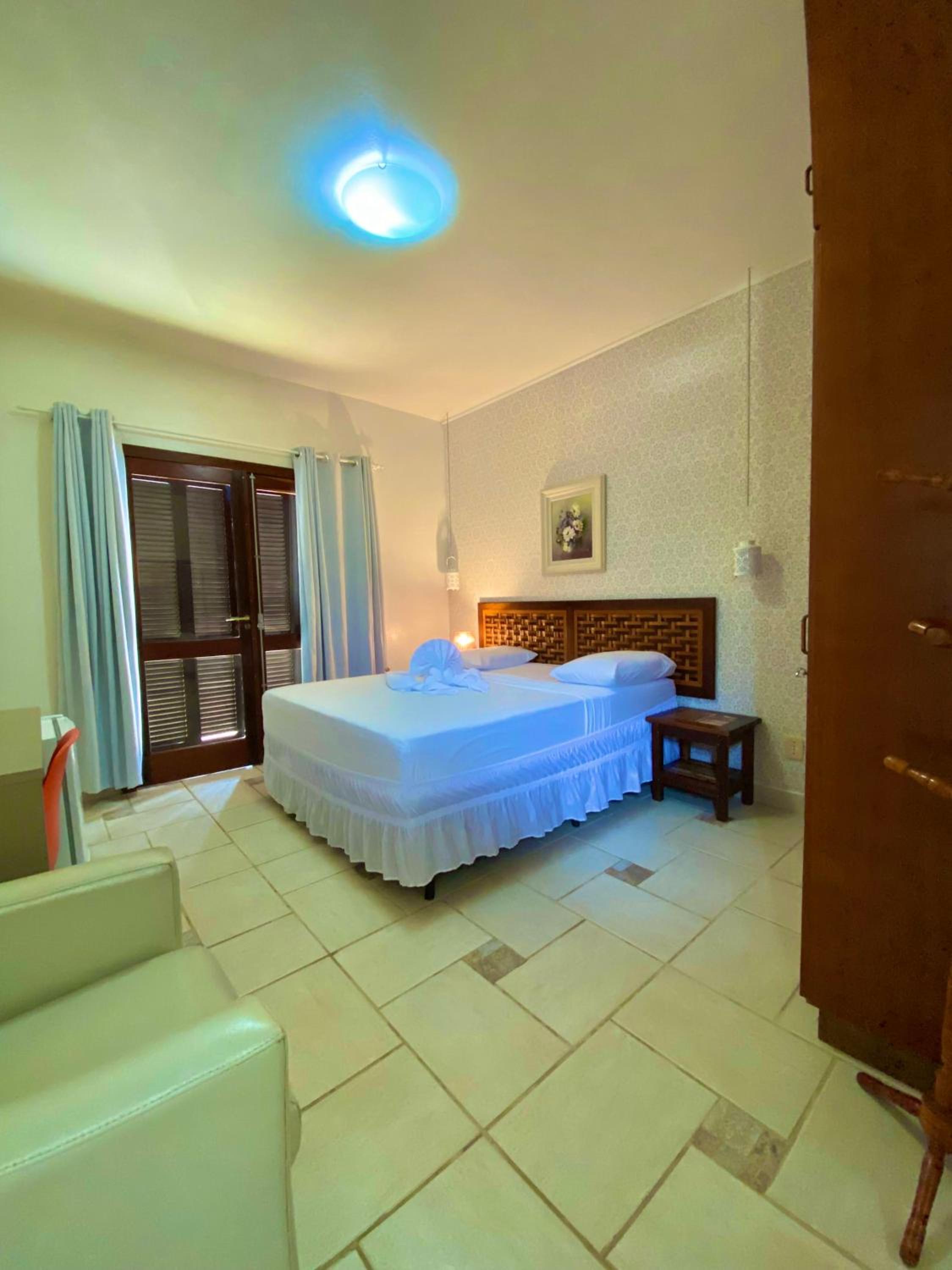 Suite with Pool View photo 3