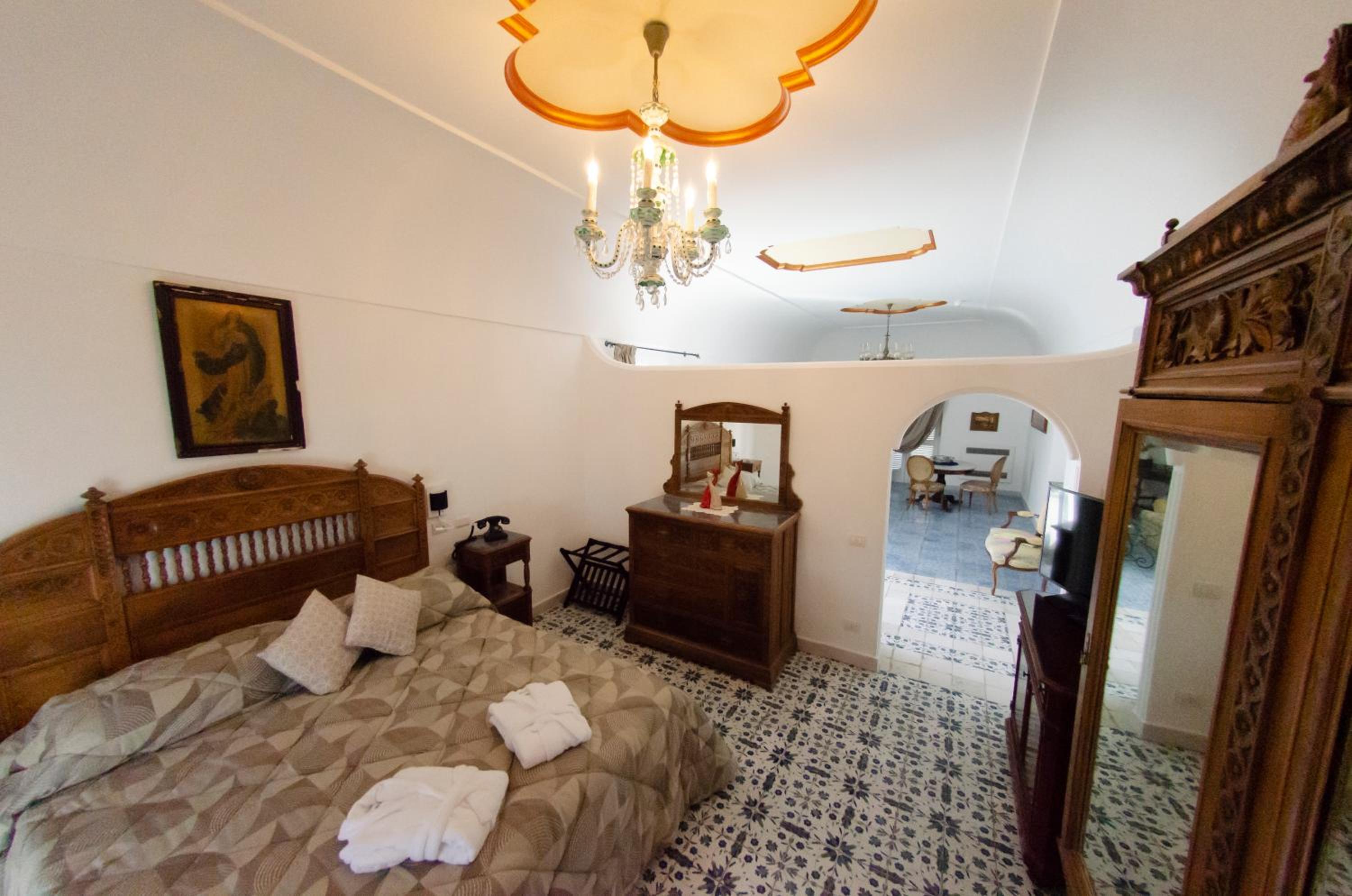 Suite with Sea View - Photo 7
