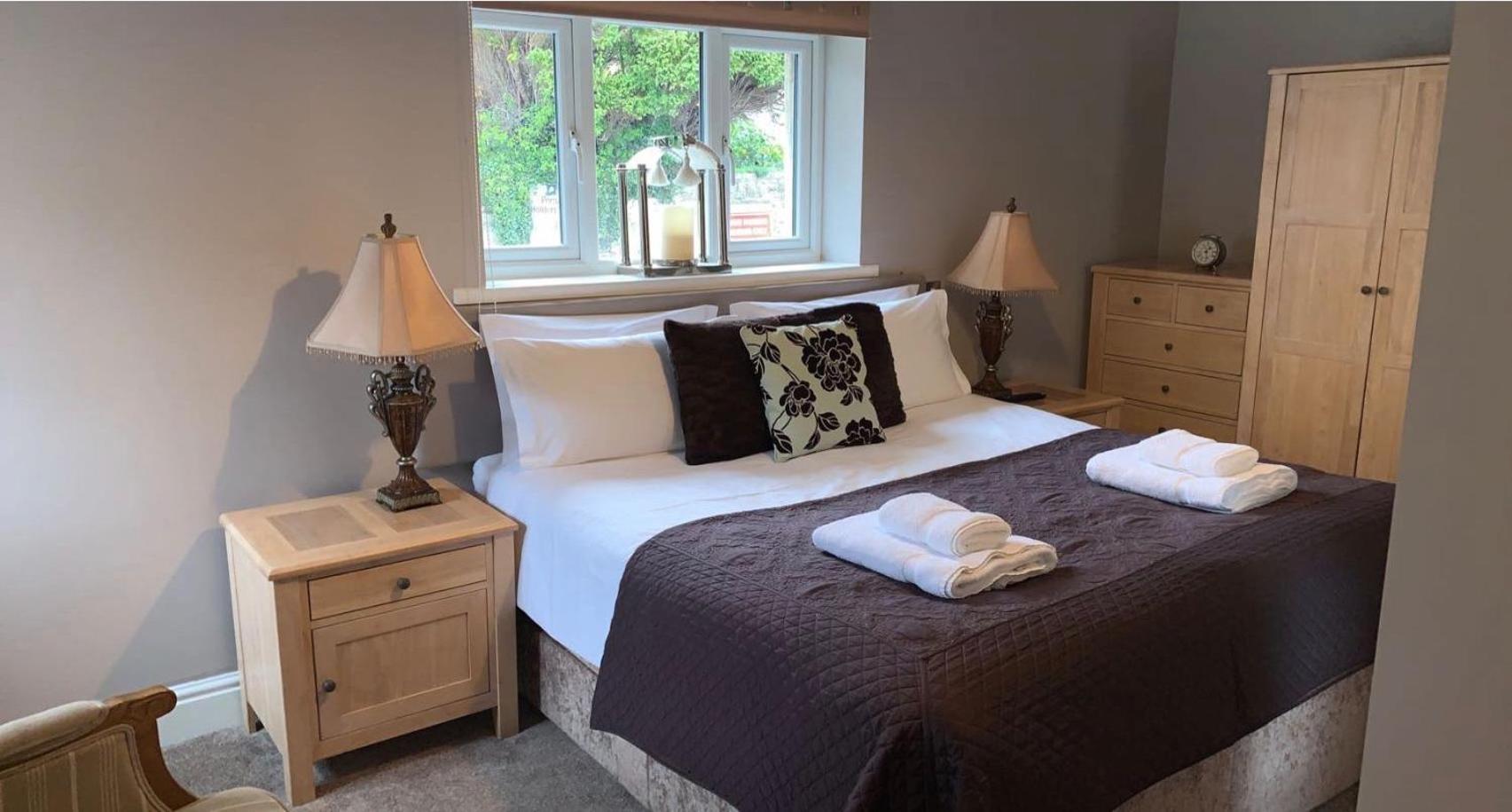 Deluxe Double Room - Photo 15