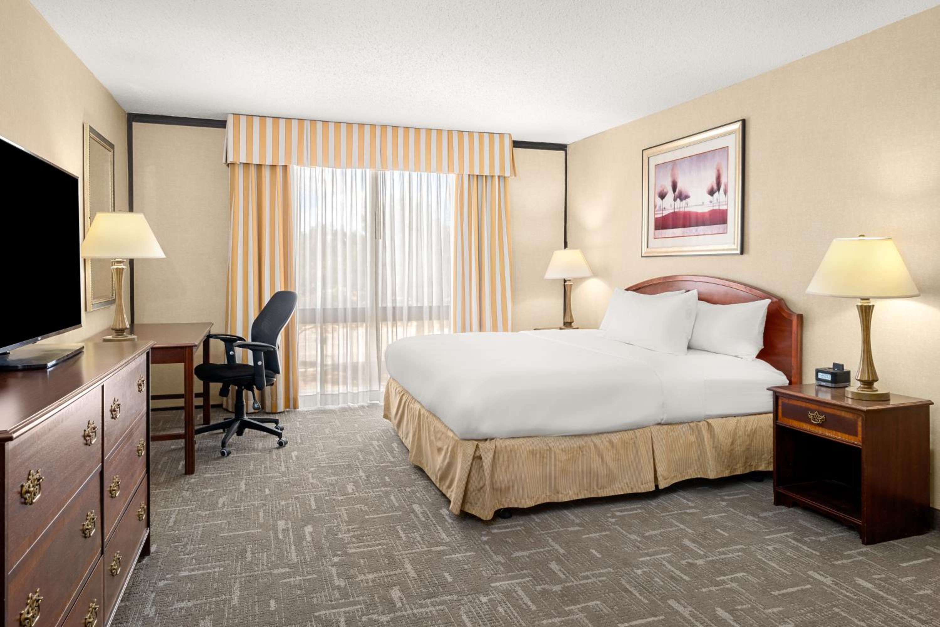 King Room - Disability Access - Photo 1