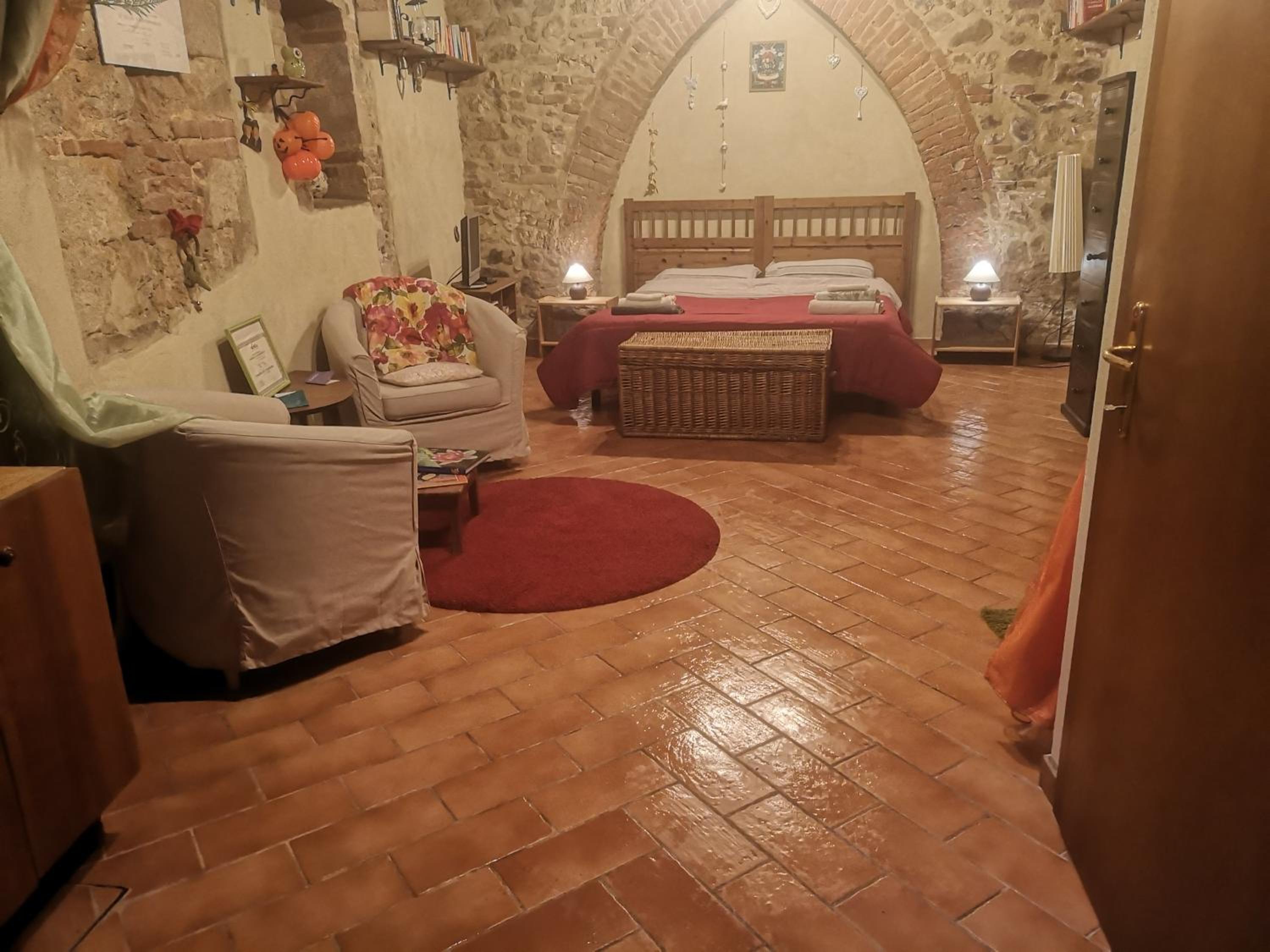 Large Double Room photo 2
