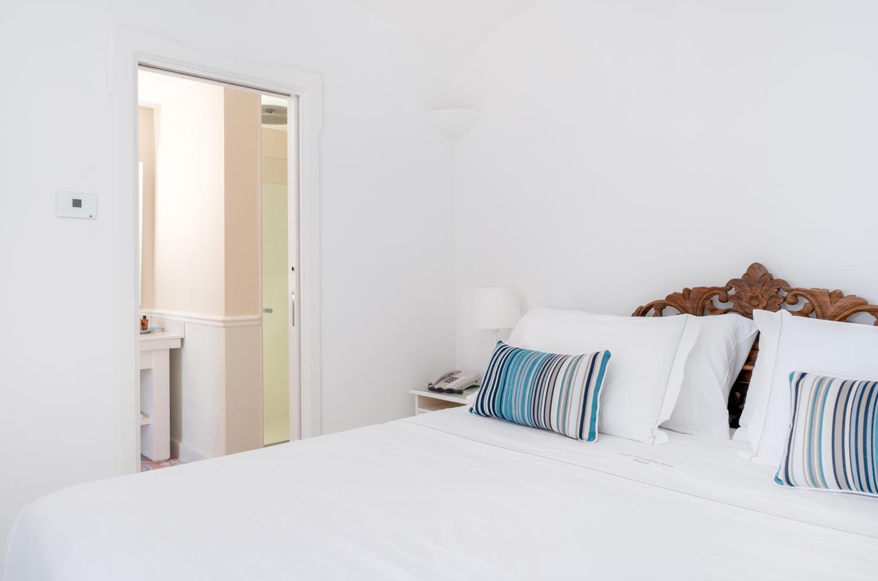 King Suite with Spa Bath with Terrace and Sea View - Photo 4