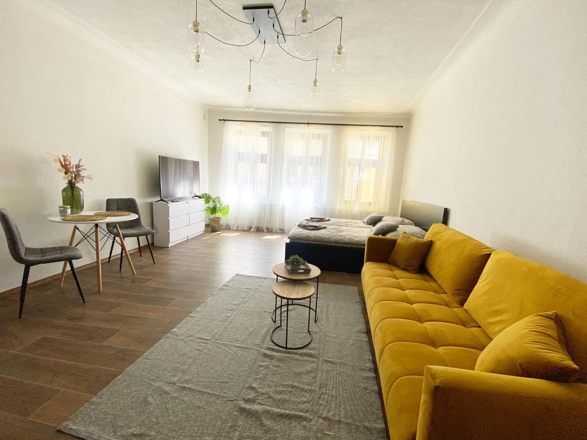 One-Bedroom Apartment - Photo 4