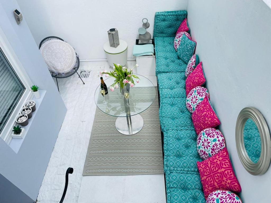 Two-Bedroom Apartment - Photo 14