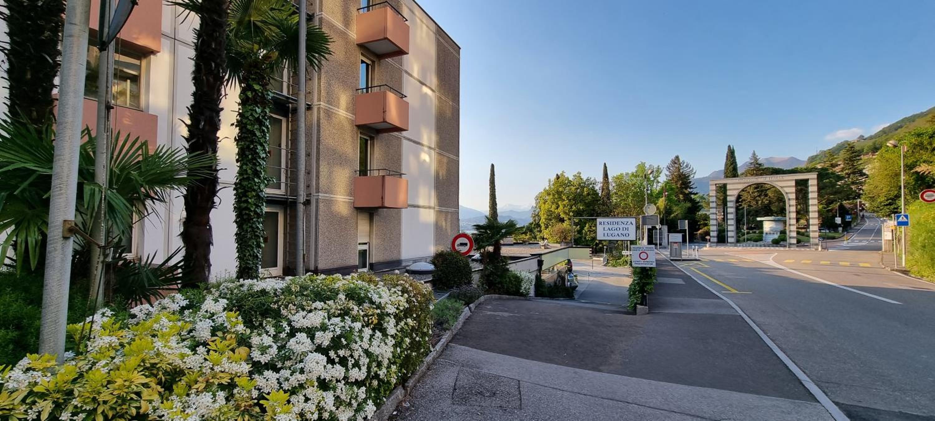 Apartment with Garden View - Photo 23