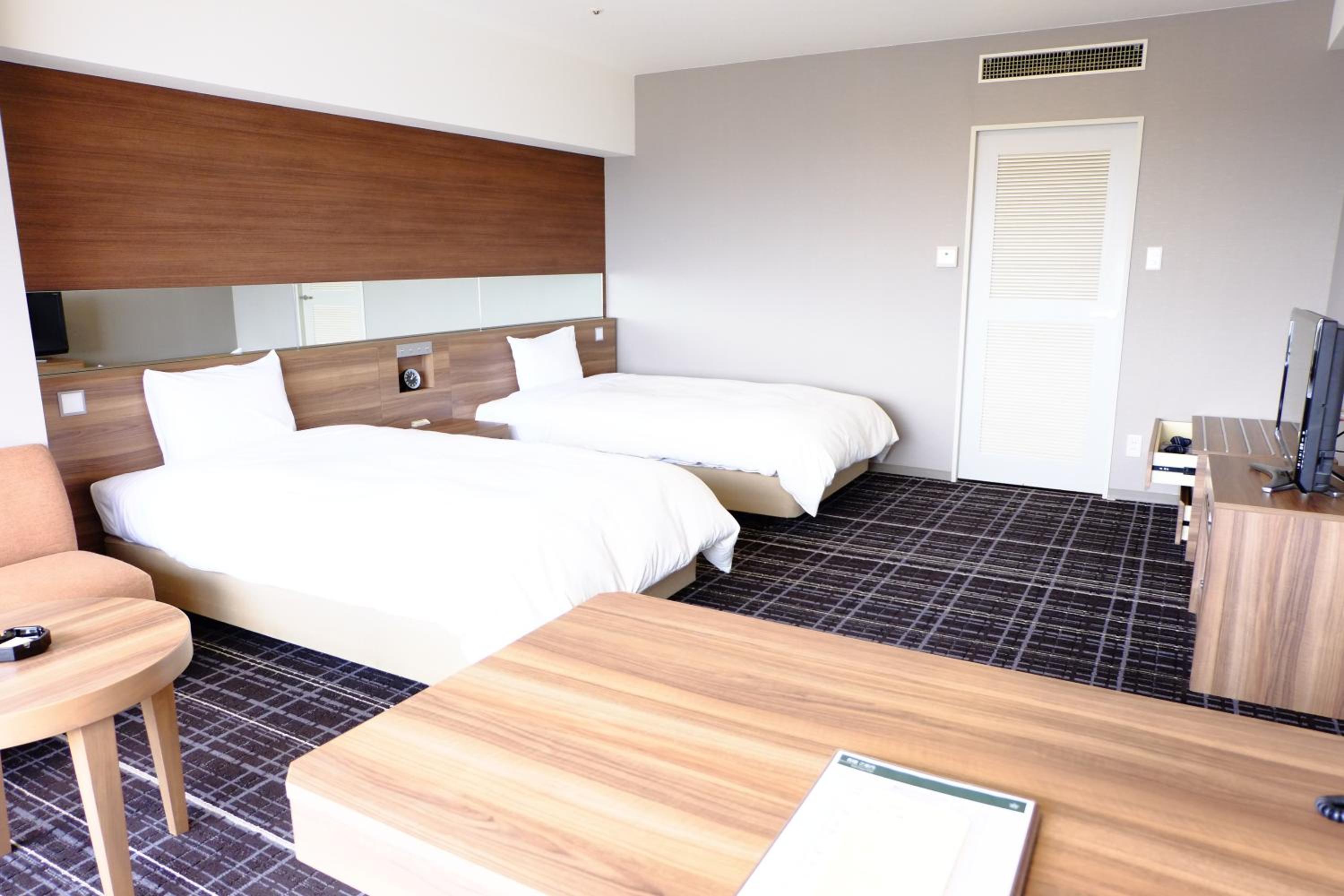 Standard Twin Room - Non-Smoking photo 2
