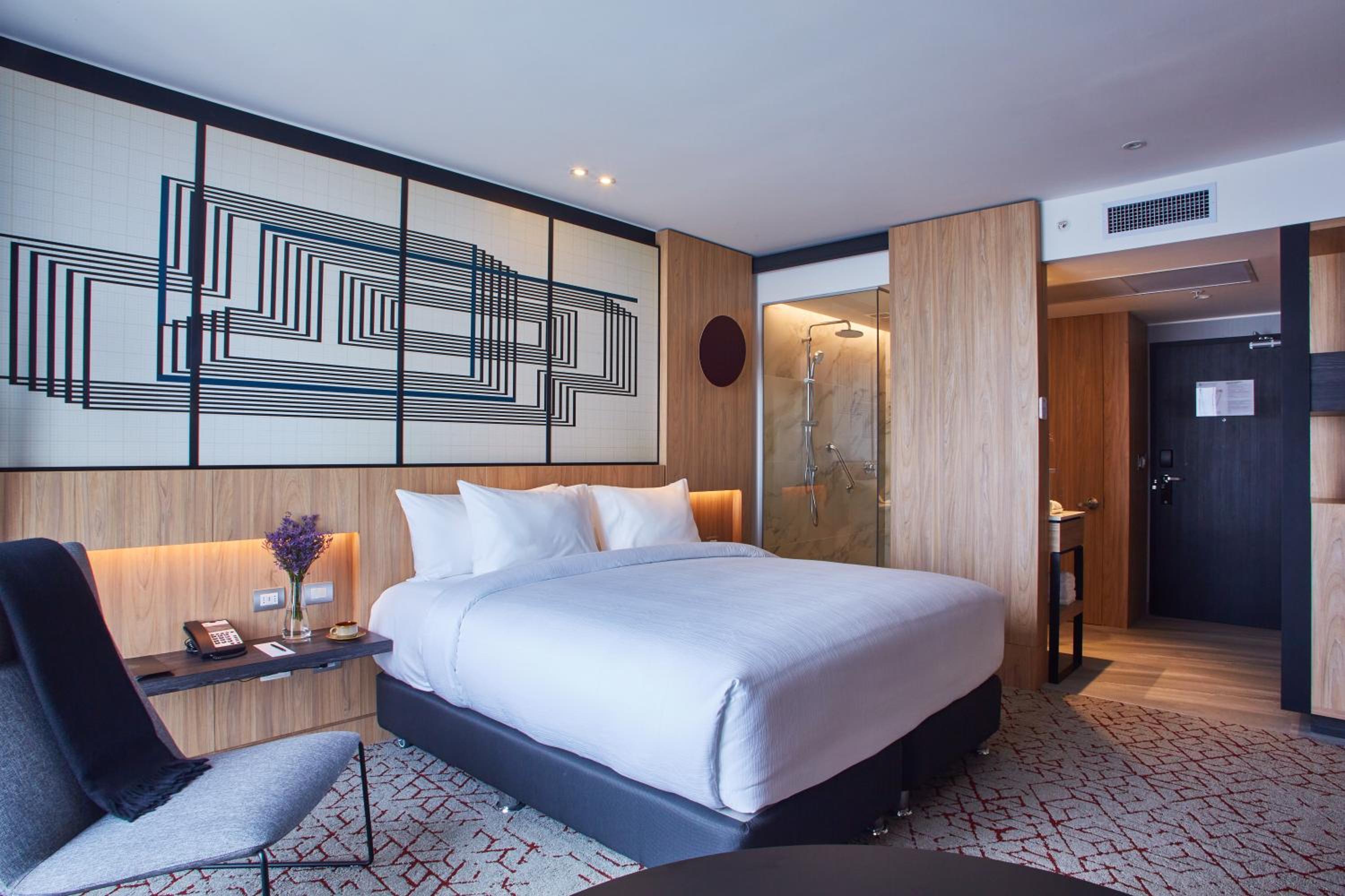 Superior King Room - Photo 1