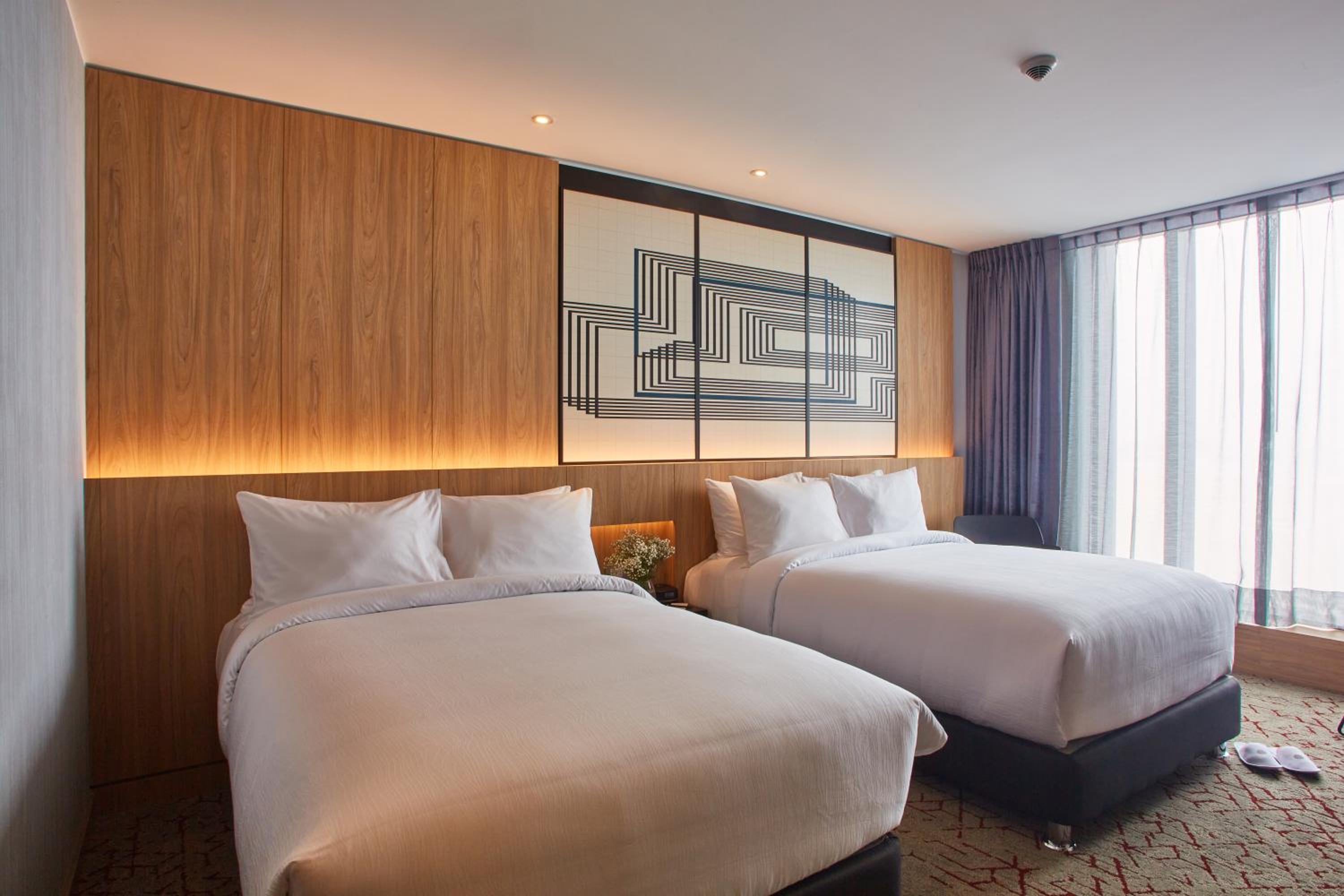Deluxe Double Room with Two Double Beds - Photo 3