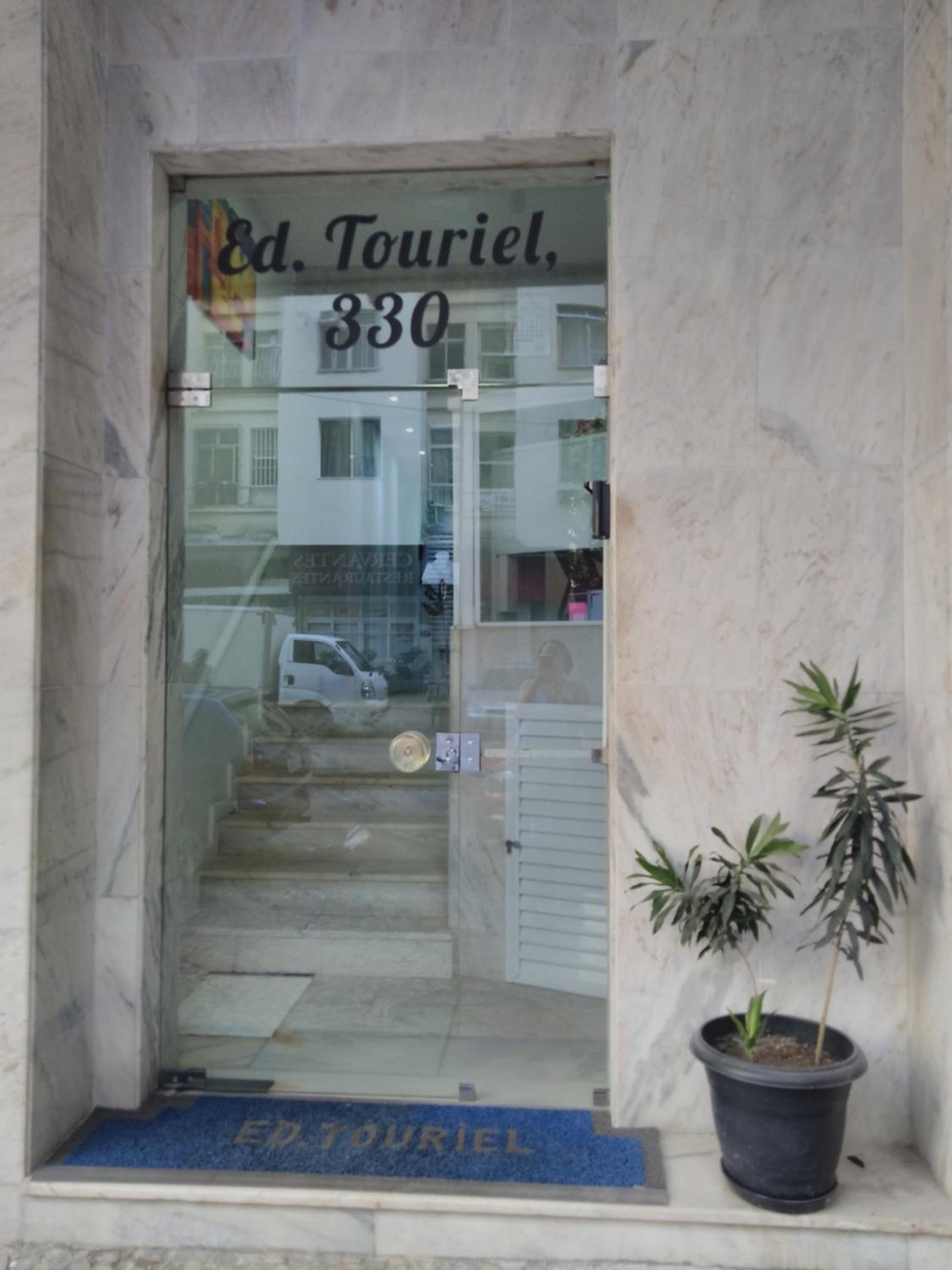 Studio Apartment - Photo 10