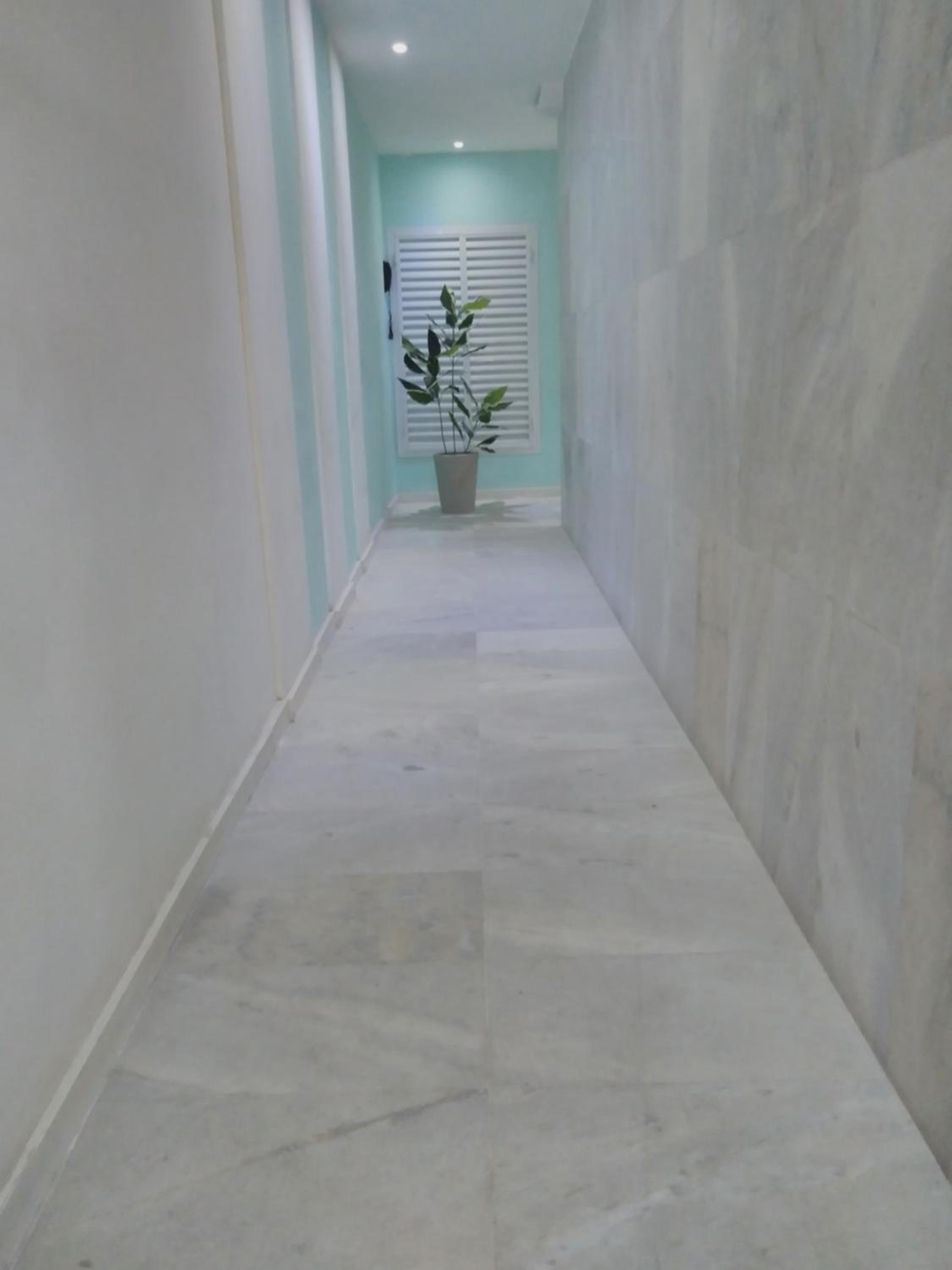 Studio Apartment - Photo 11