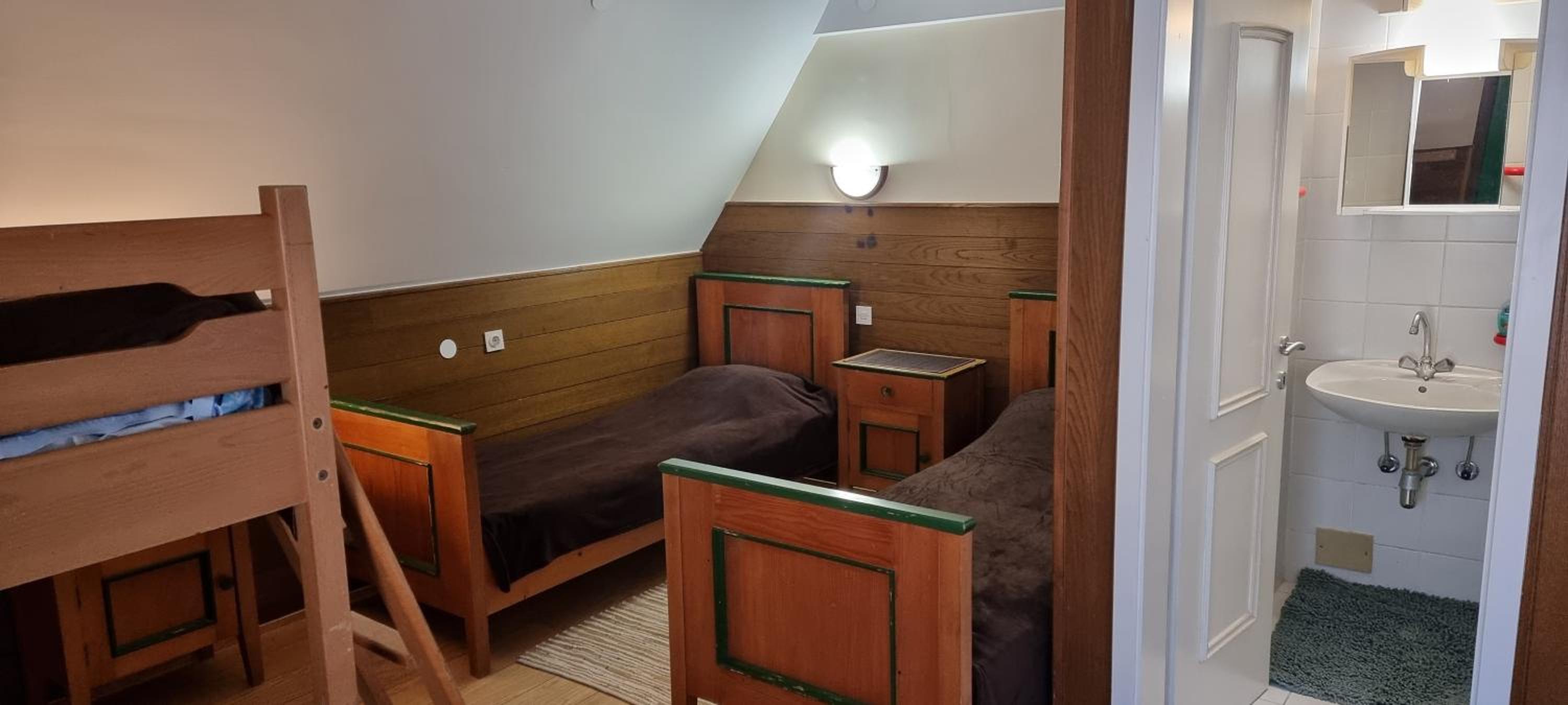 Double Room with Park View - Photo 3
