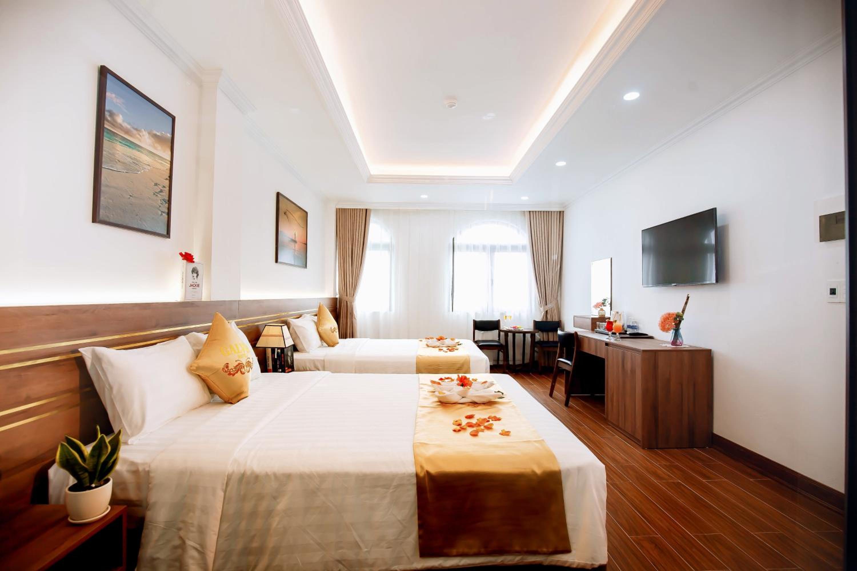 Twin Room with Balcony