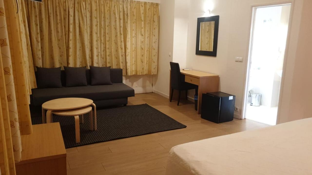 Suite (3 Adults) - Photo 1