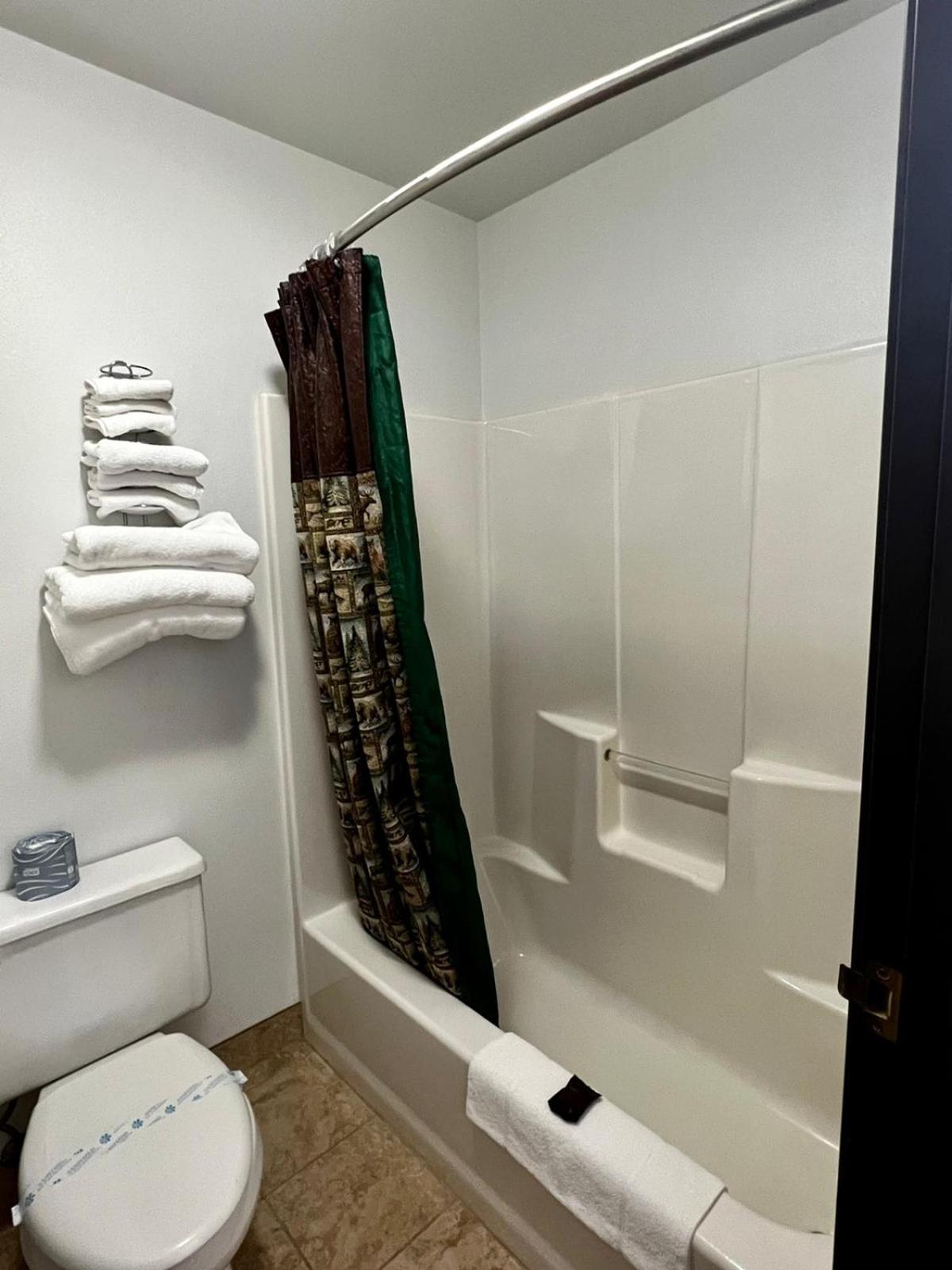 Double Room with Two Double Beds photo 2