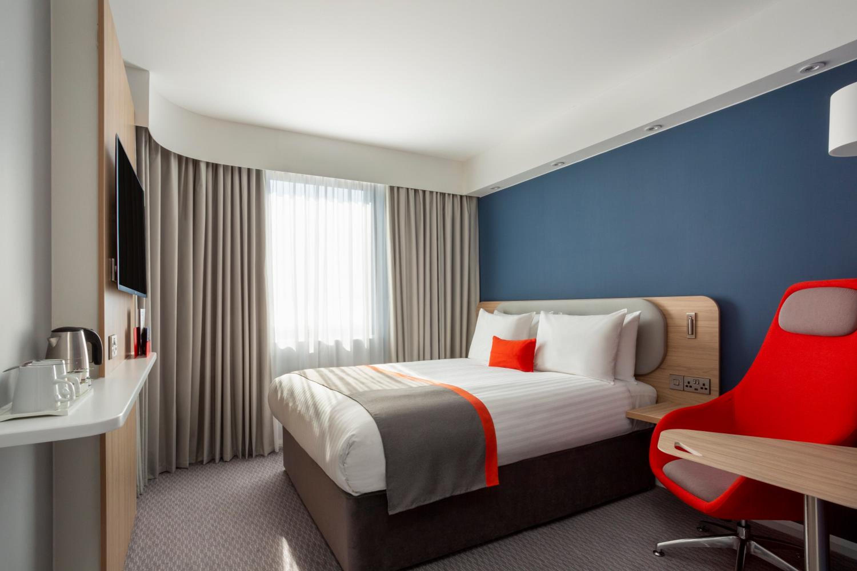 Standard Double Room with Free Hot Breakfast photo 2