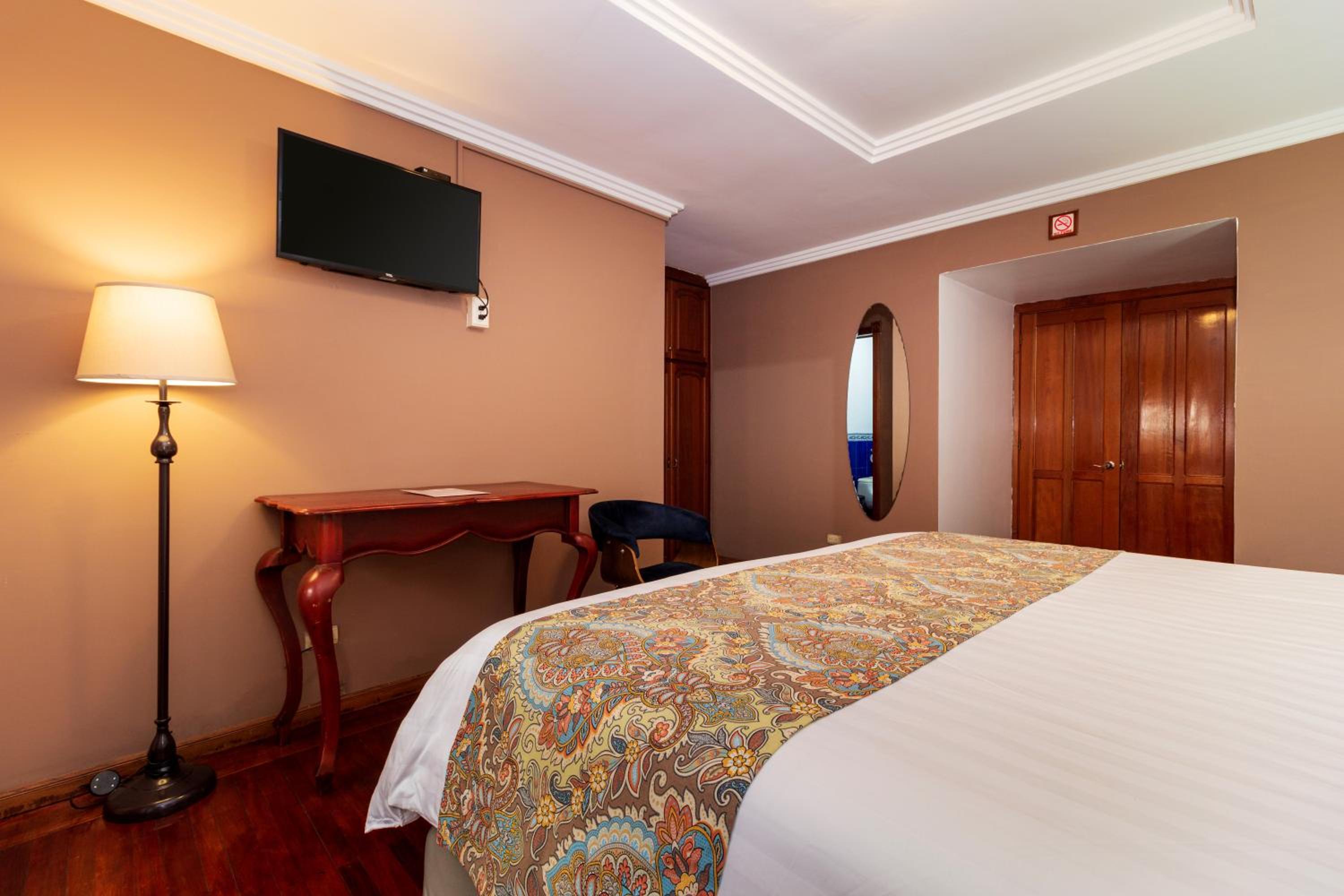 King Room with Balcony photo 3