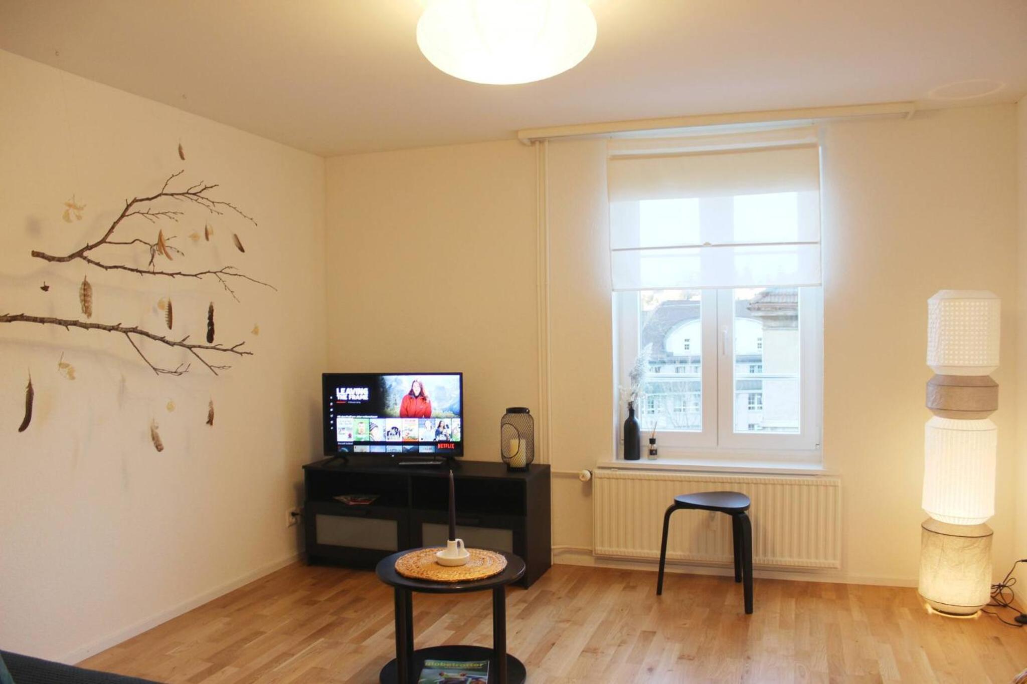 Apartment photo 2