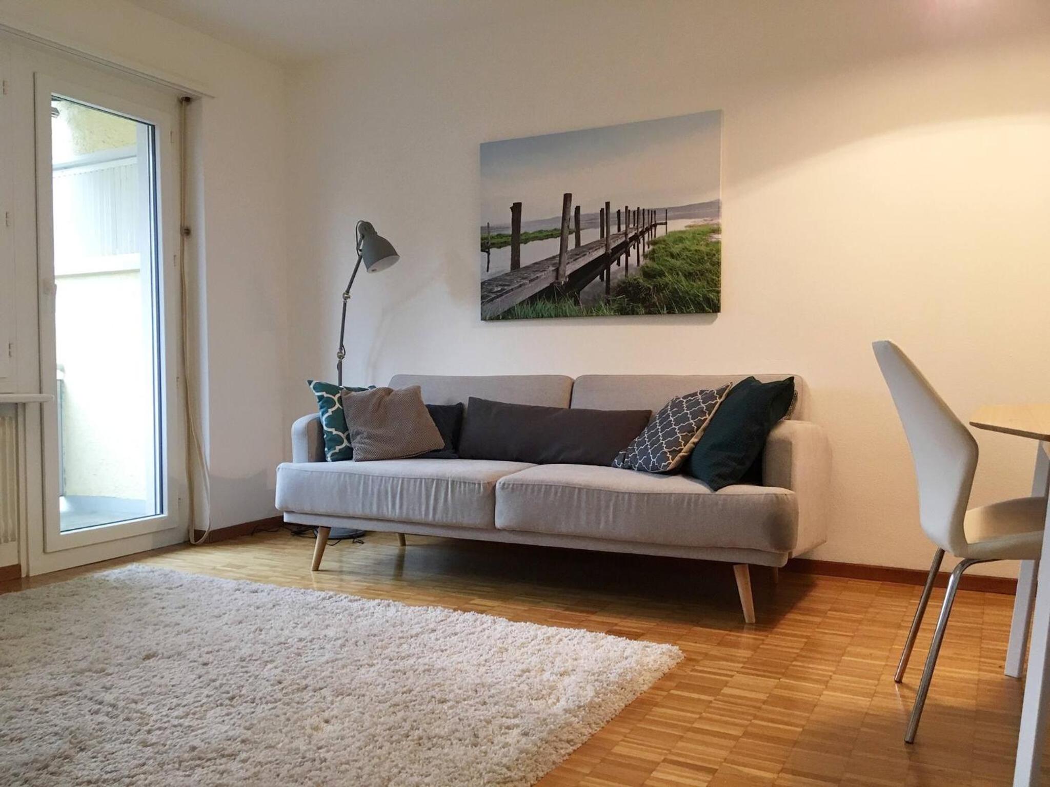 Apartment photo 2