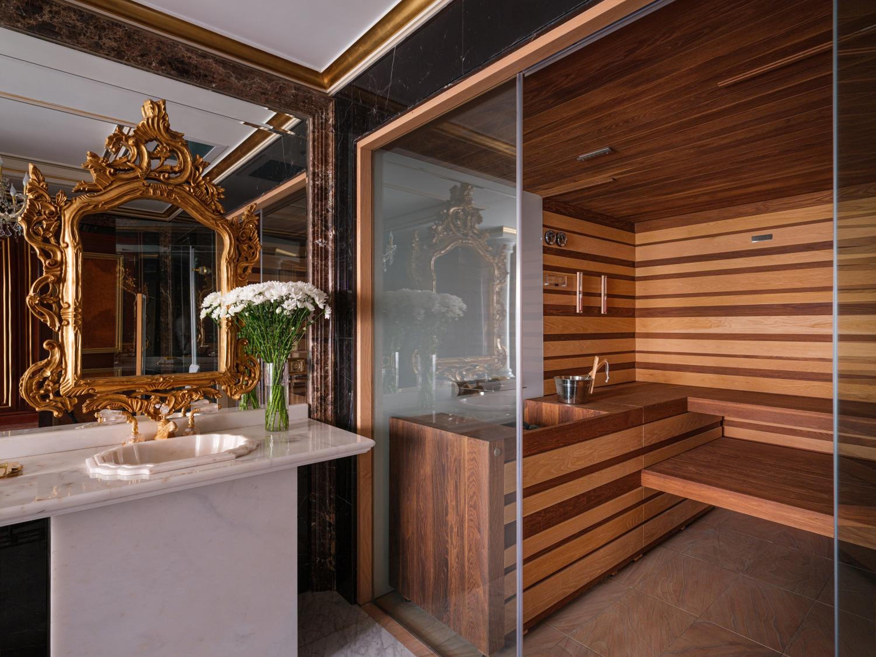 Royal Suite photo 3