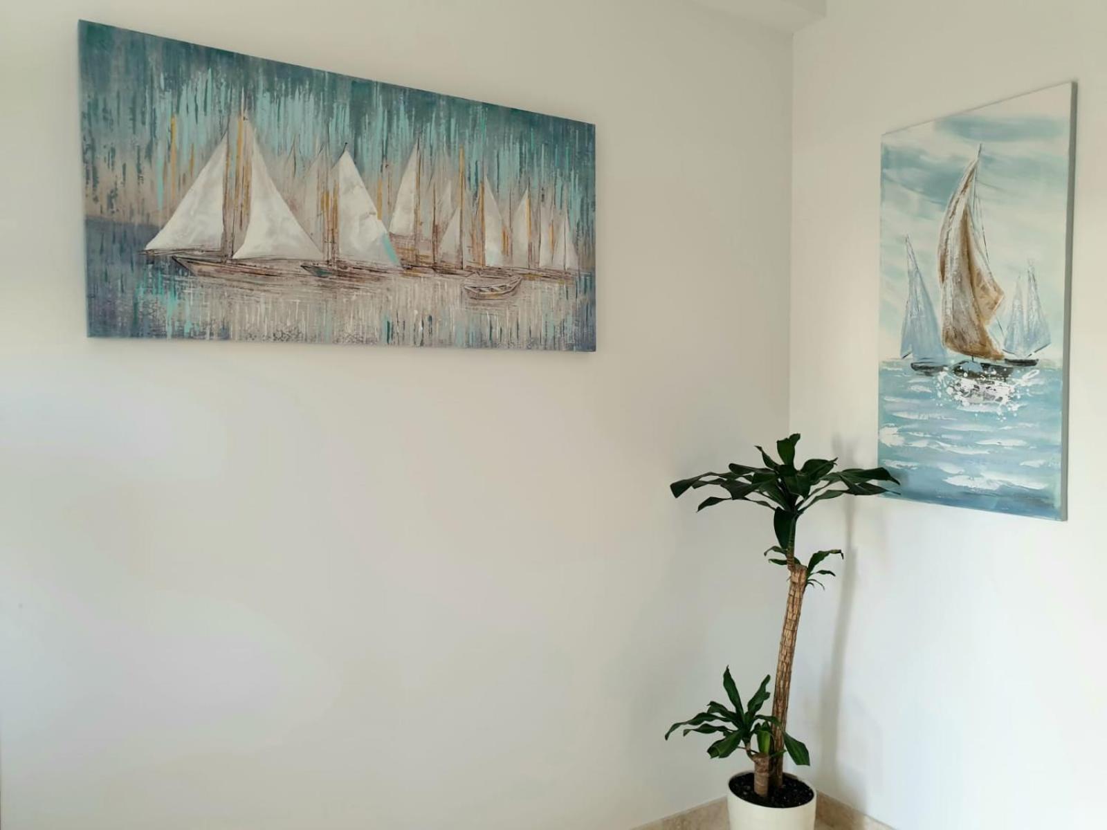 Apartment with Sea View - Photo 9