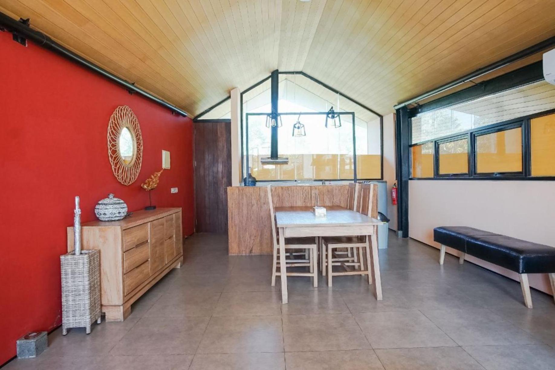 Two-Bedroom Villa - Photo 24