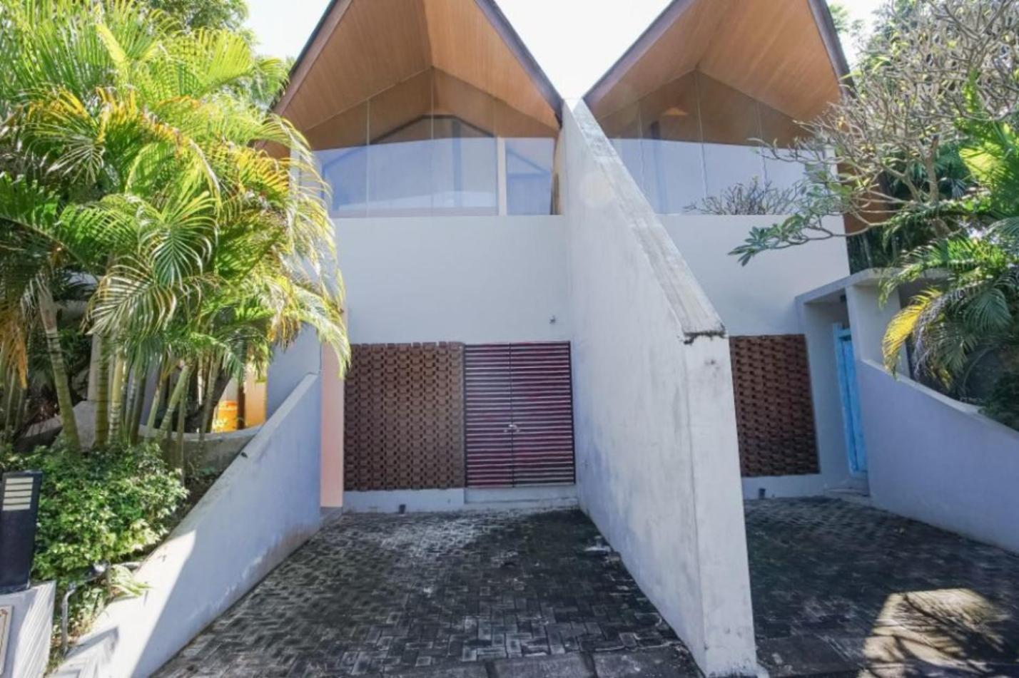 Two-Bedroom Villa - Photo 12