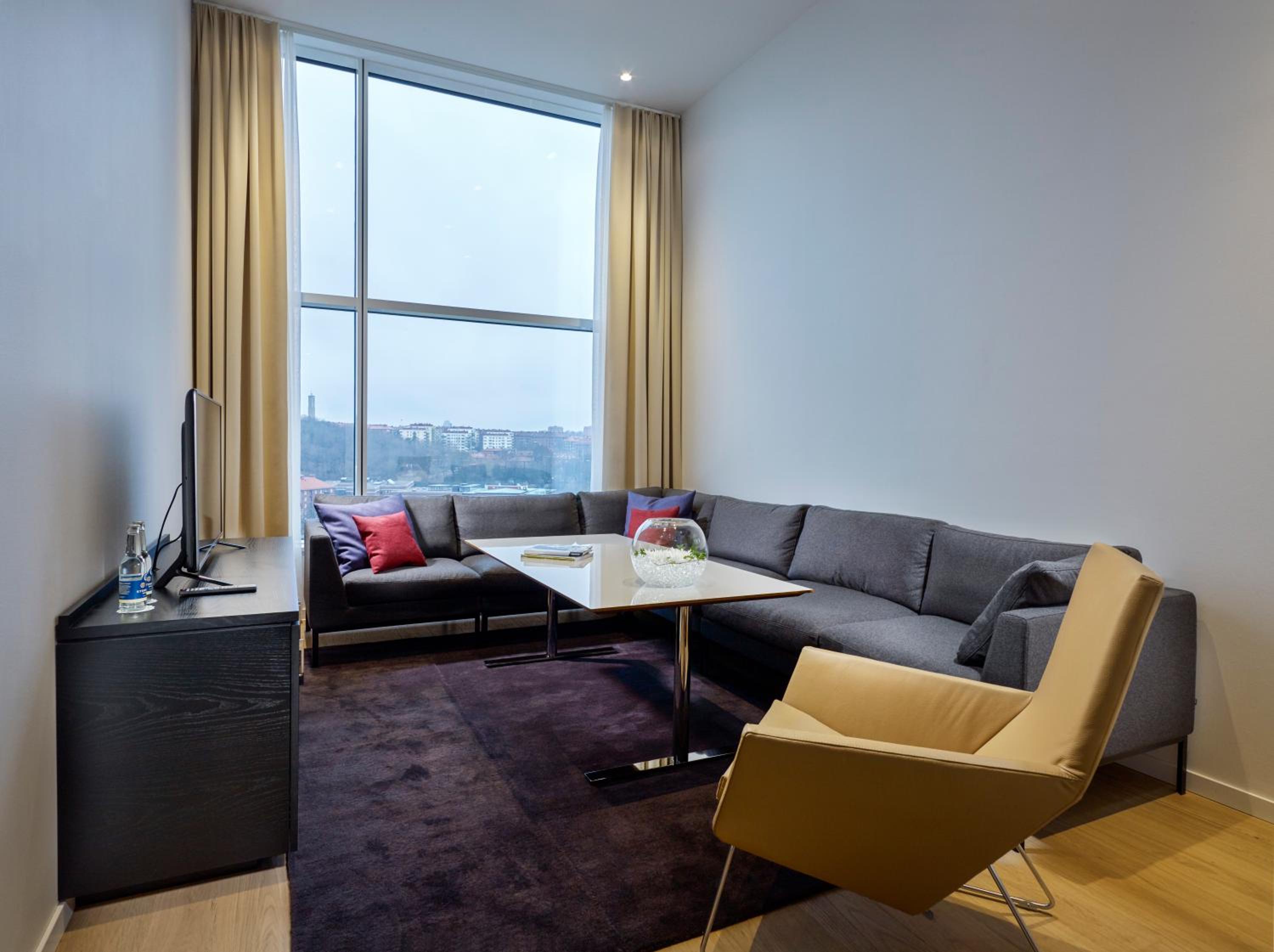 Deluxe Suite Upper House - Spa Access (min 25 years of age acceptable) - Photo 6