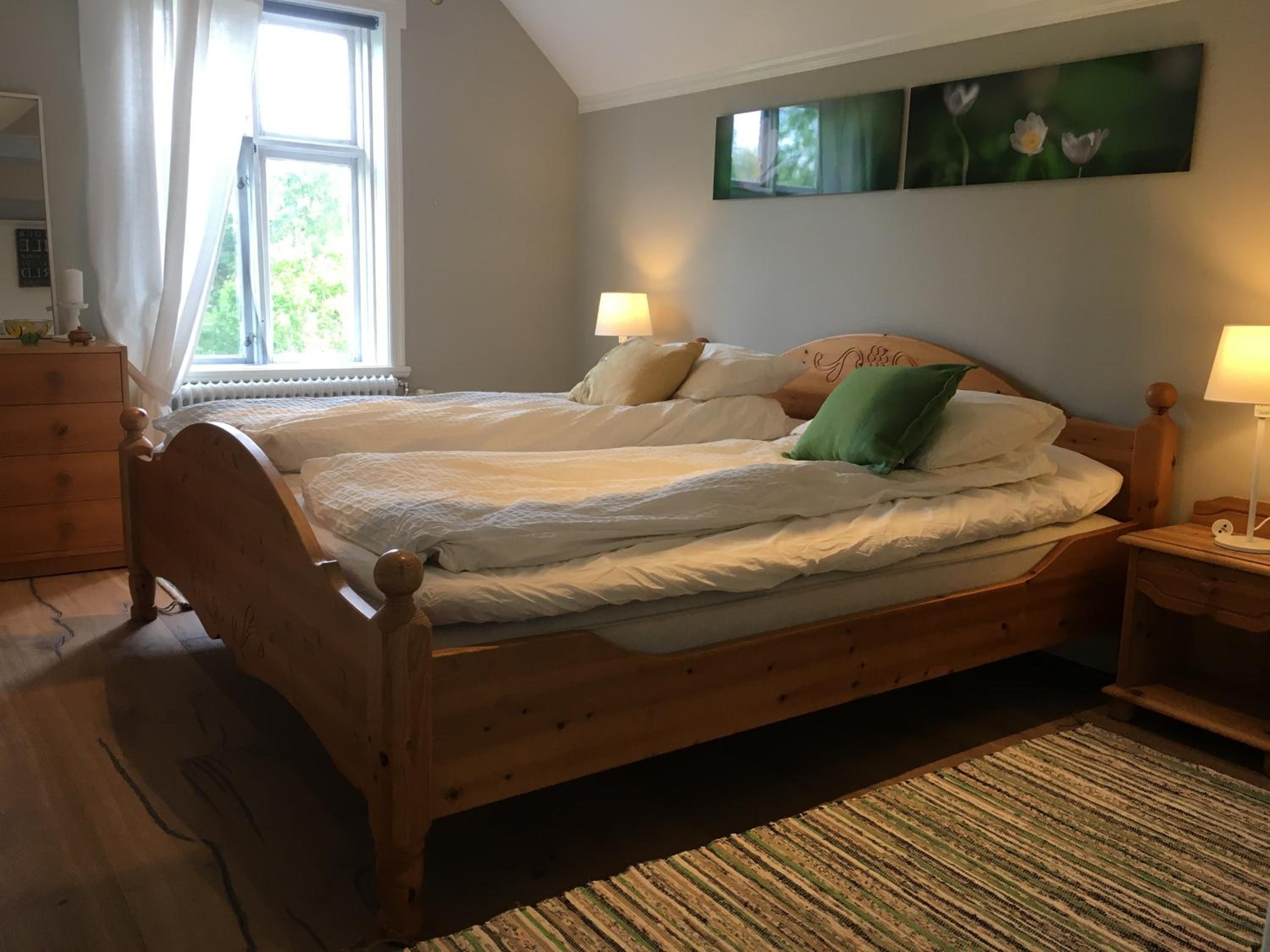 Four-Bedroom House photo 2