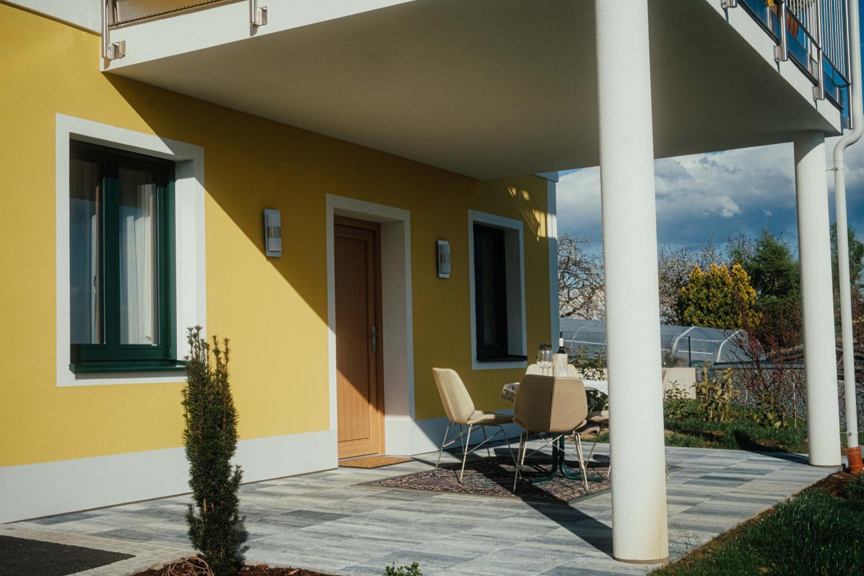 Apartment with Terrace photo 3
