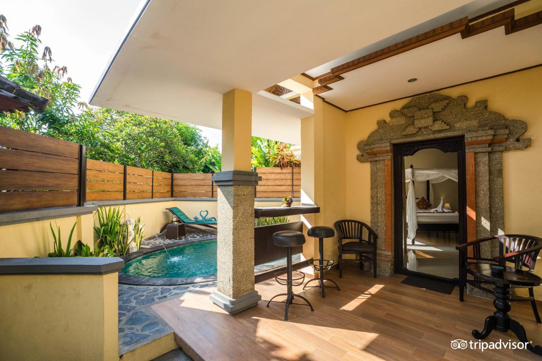 One-Bedroom Villa with Plunge Pool - Photo 4