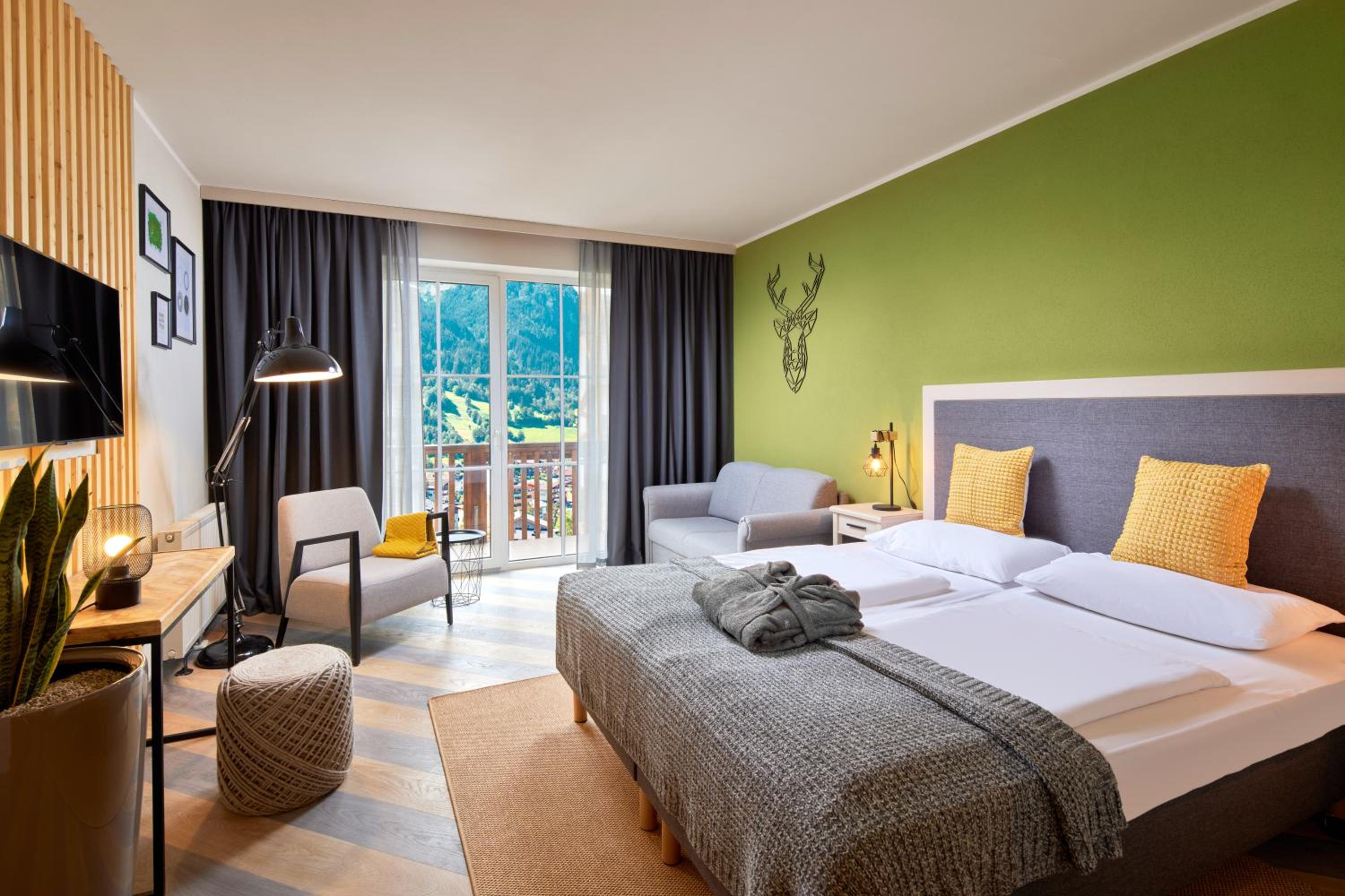 Deluxe Double Room with Balcony - Photo 1