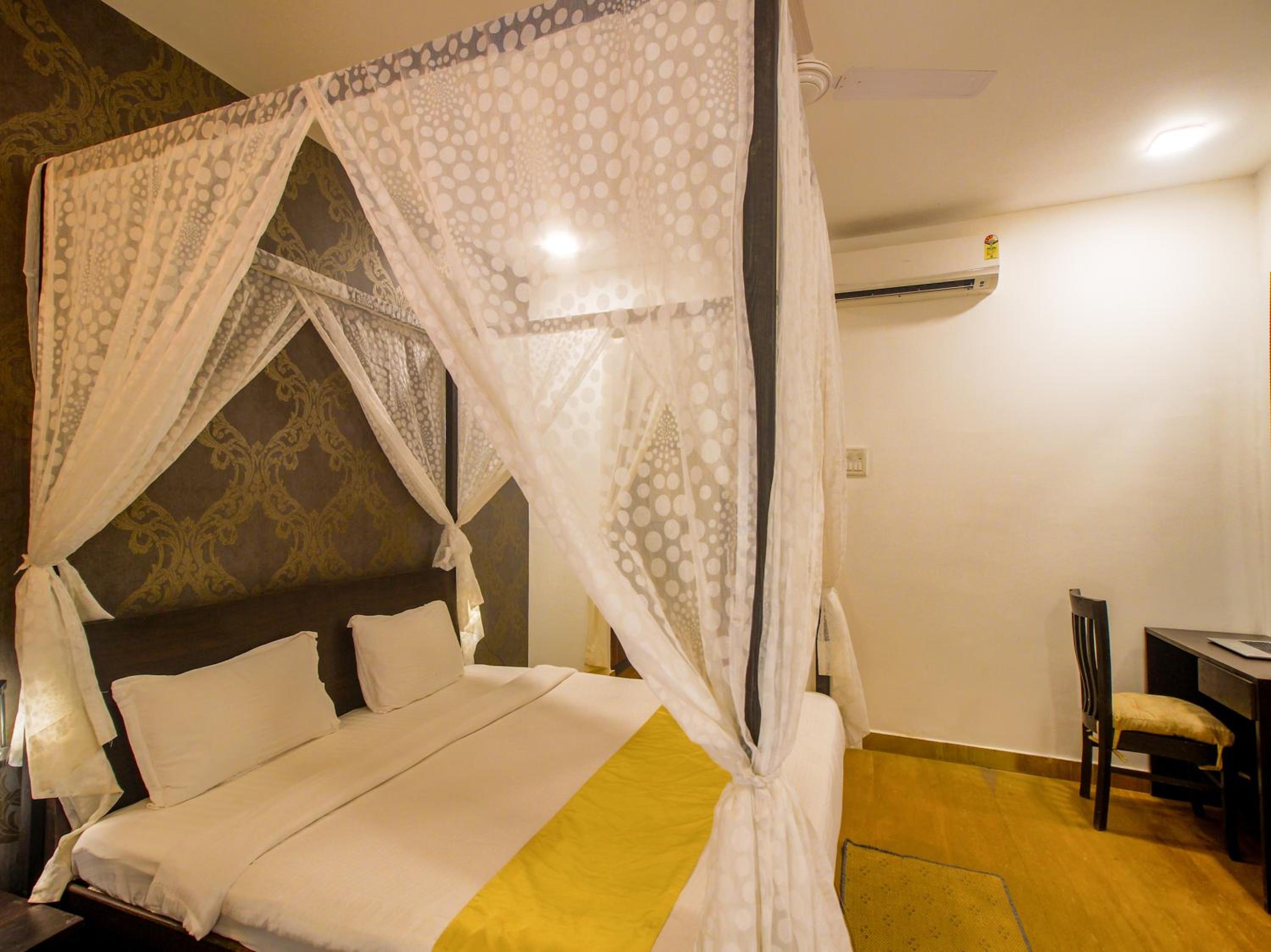 Deluxe Room - Photo 15