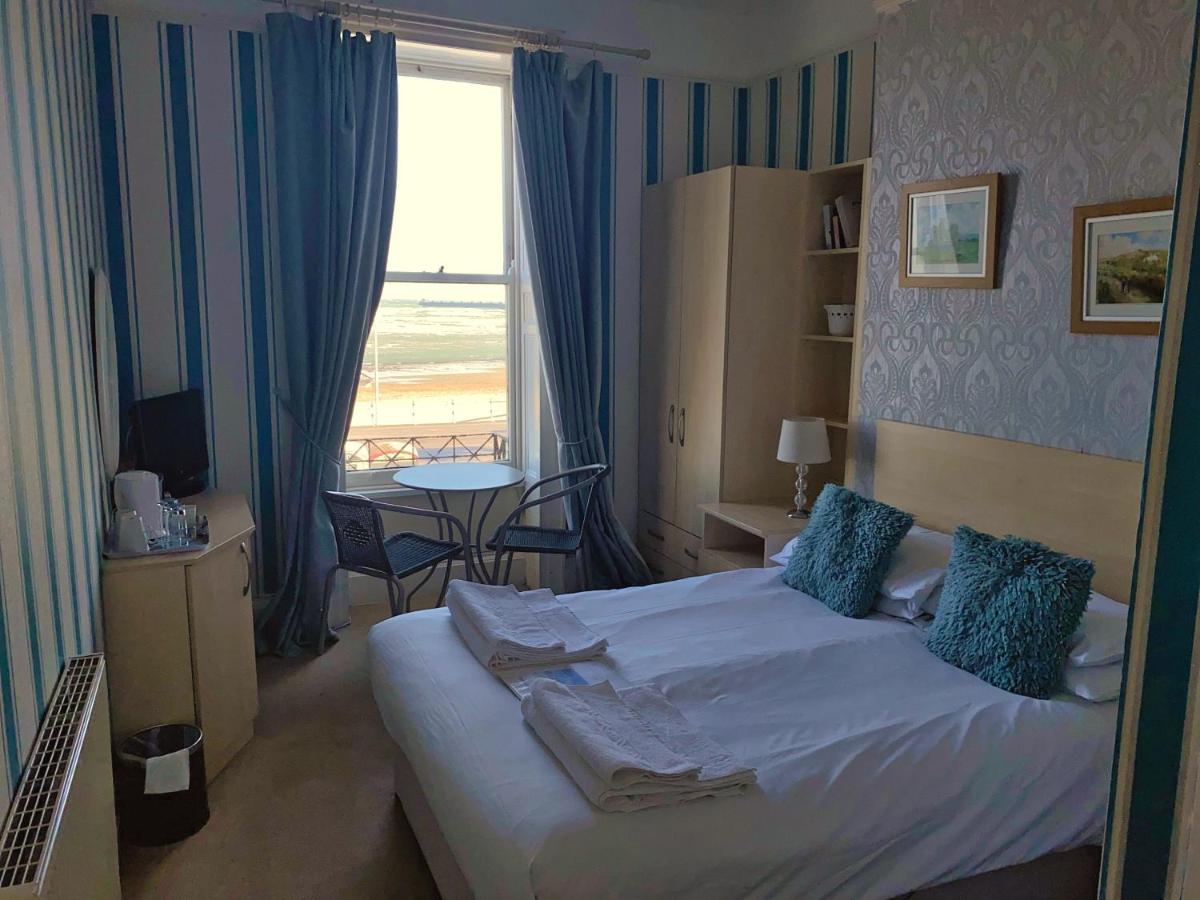 Double Room with Sea View photo 1