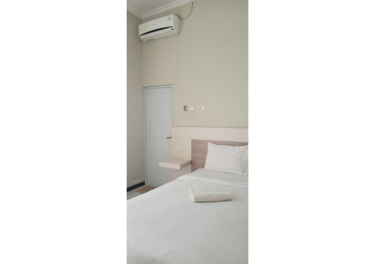 Standard Double Room - Photo 2