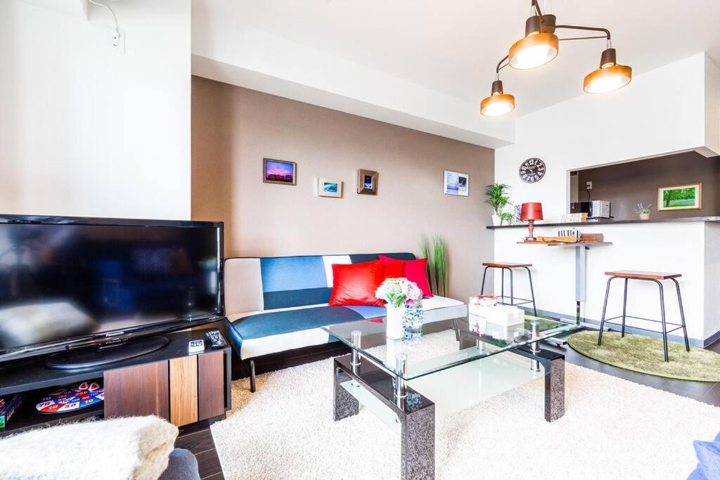 One-Bedroom Apartment - Photo 6