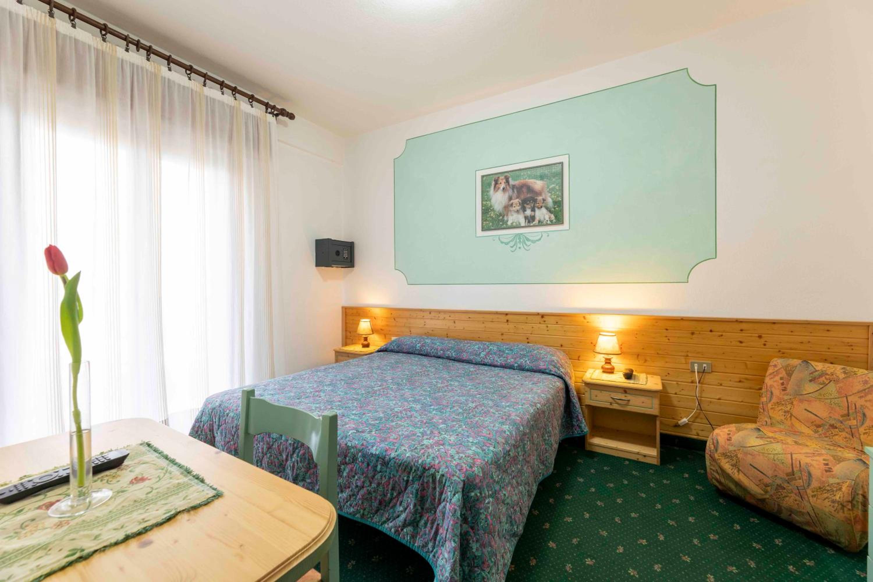 Economy Double Room photo 1