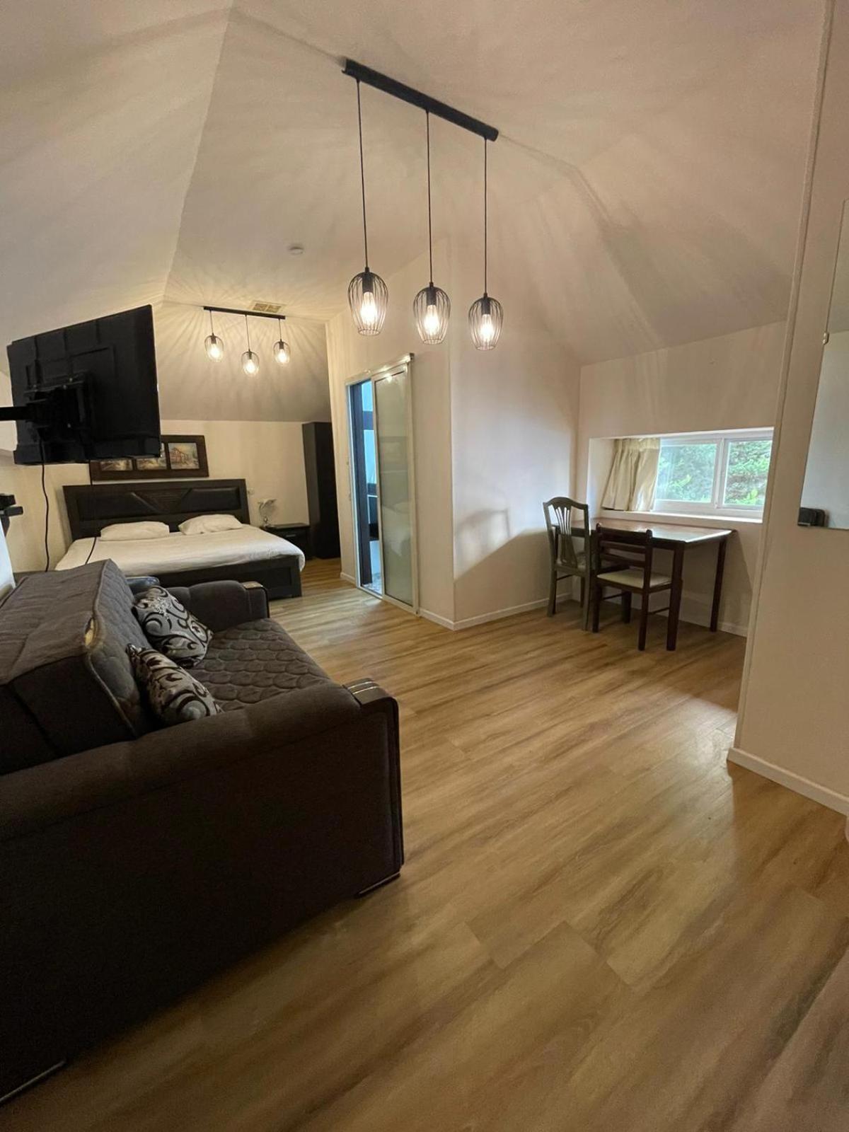 Superior Double Room with Kitchenette - Photo 1